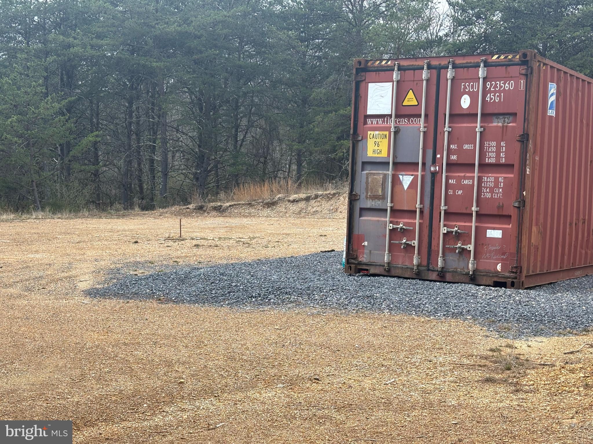 DILLONS RUN ESTATES - Land