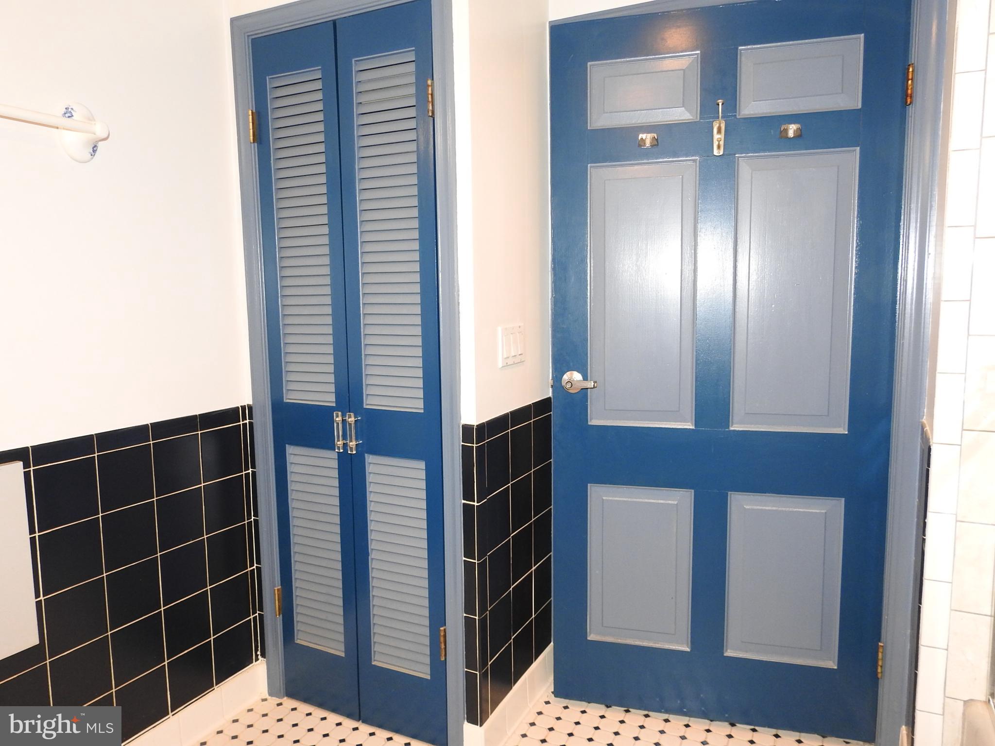 MILL HILL - Residential