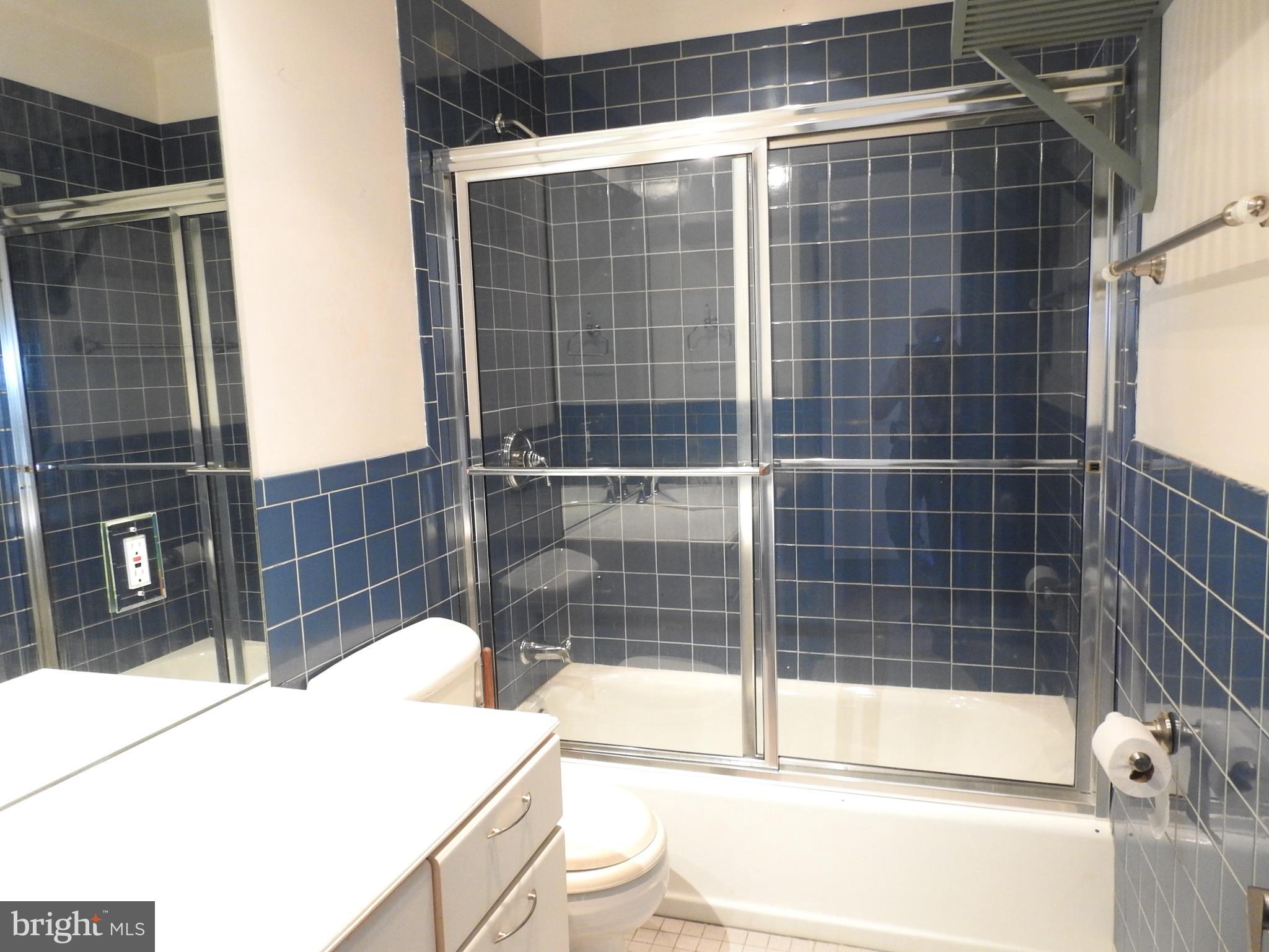 MILL HILL - Residential