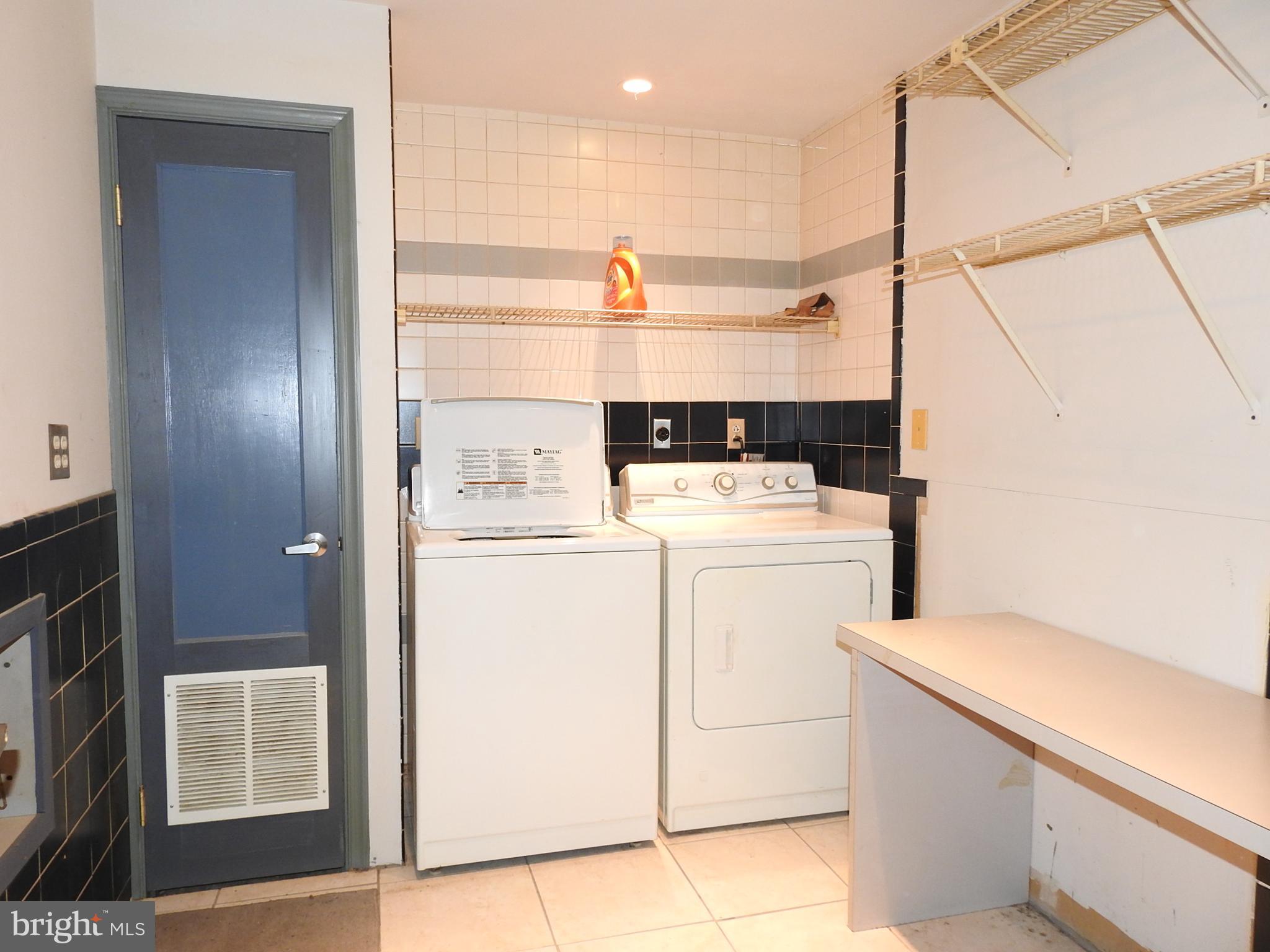 MILL HILL - Residential