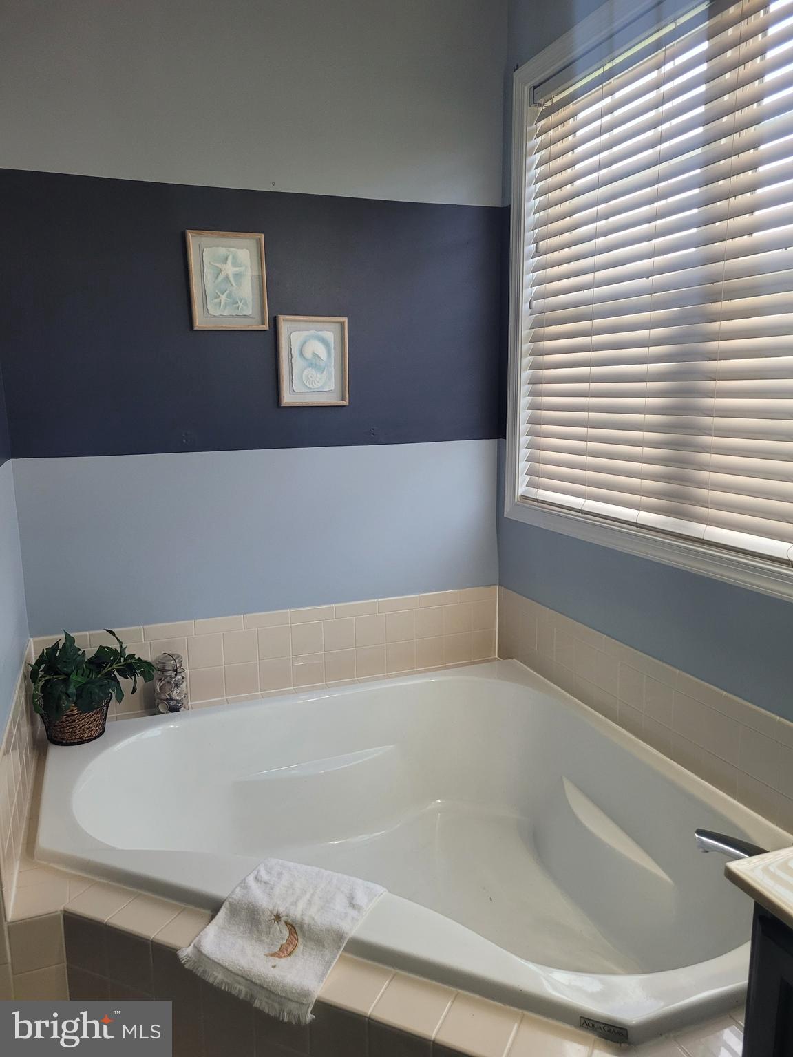 REDWOOD LAKES - Residential