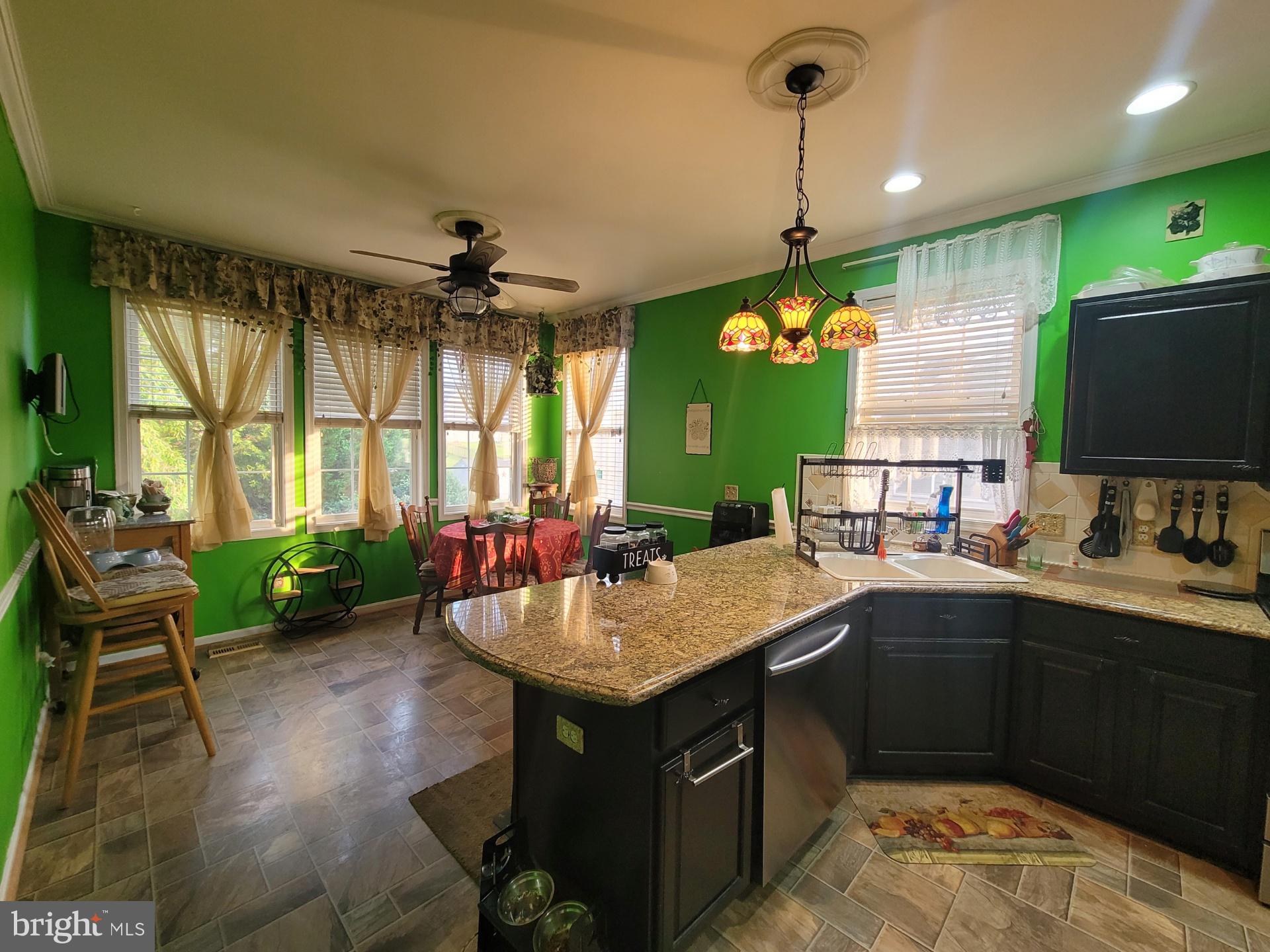 REDWOOD LAKES - Residential