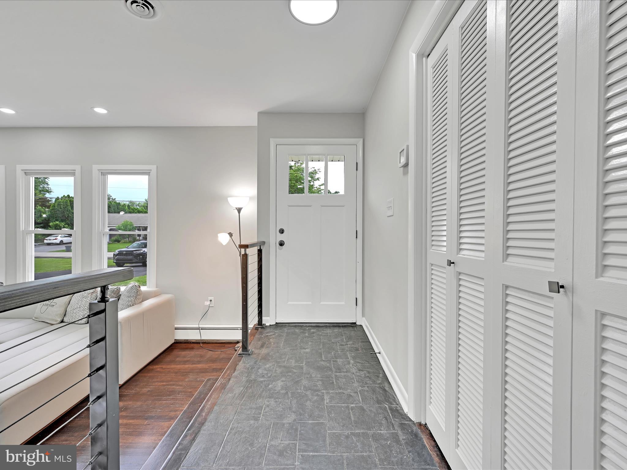 424 E EVERGREEN ROAD