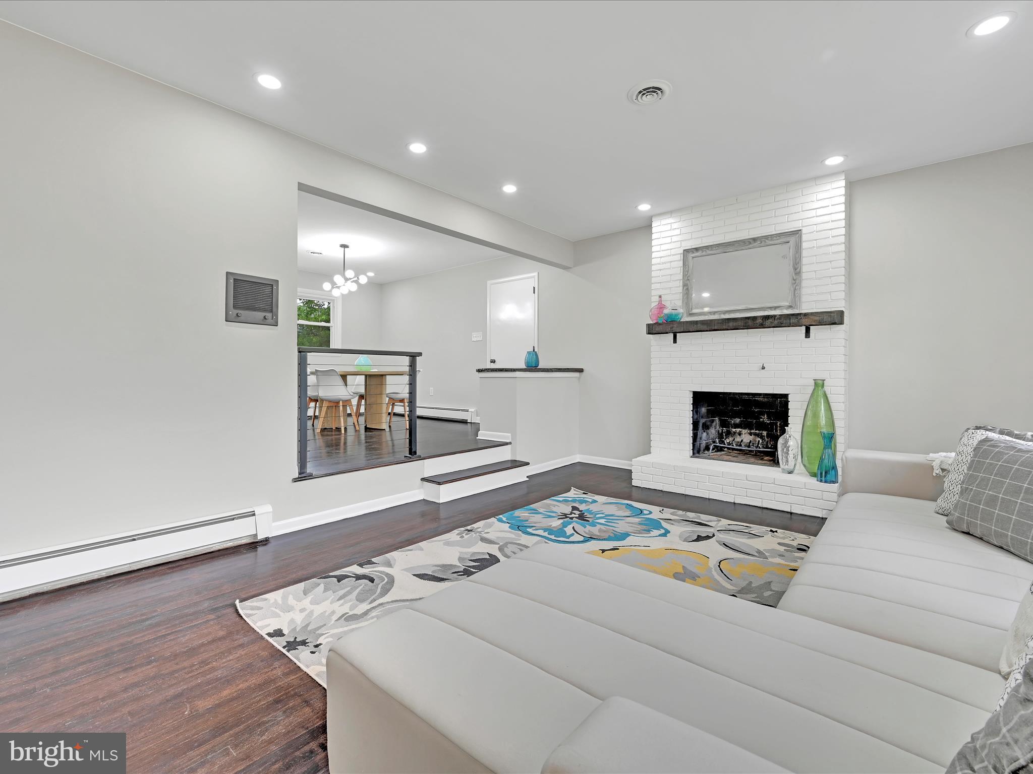 424 E EVERGREEN ROAD