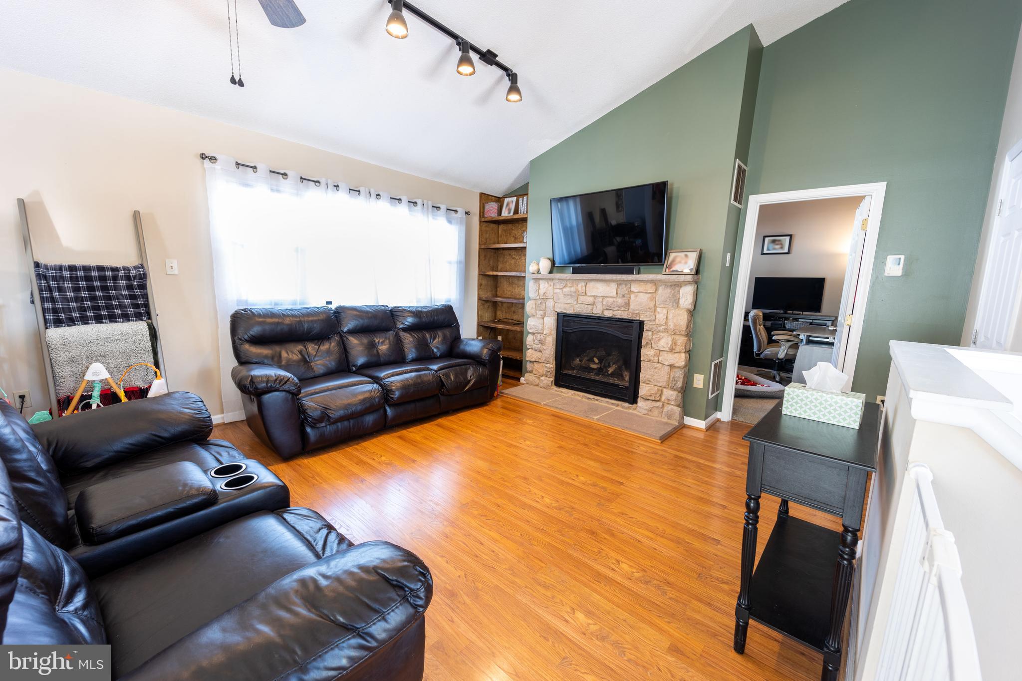 THE WOODS RESORT - Residential