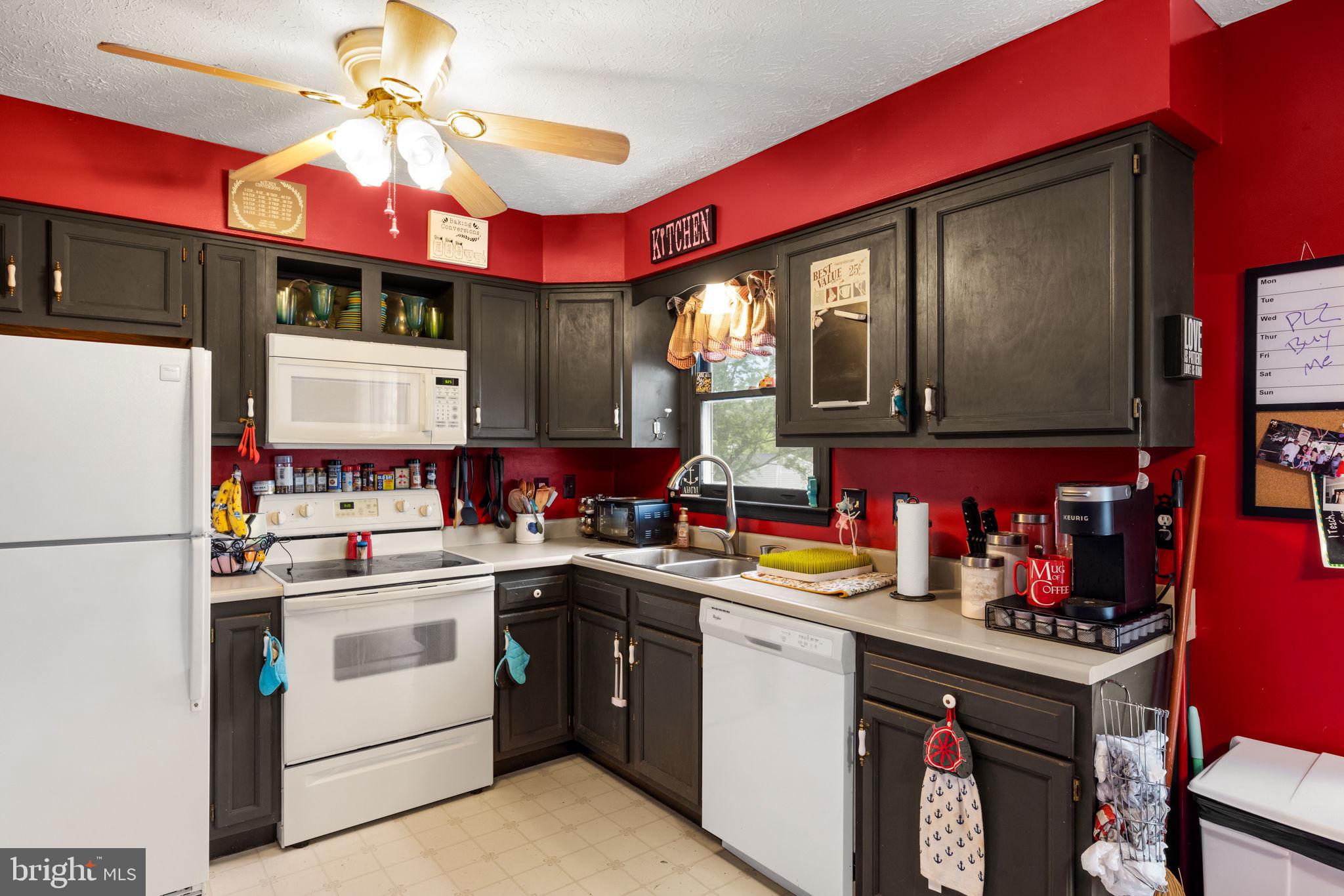 THE MEADOWS AT STRASBURG - Residential