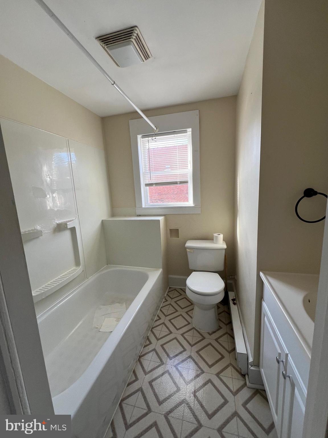 CHARLES TOWN - Residential Lease