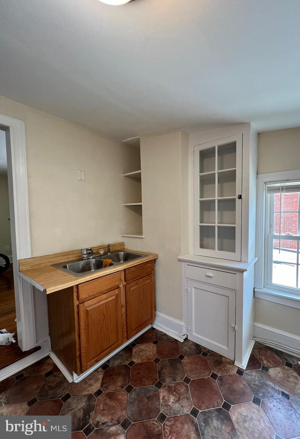 CHARLES TOWN - Residential Lease