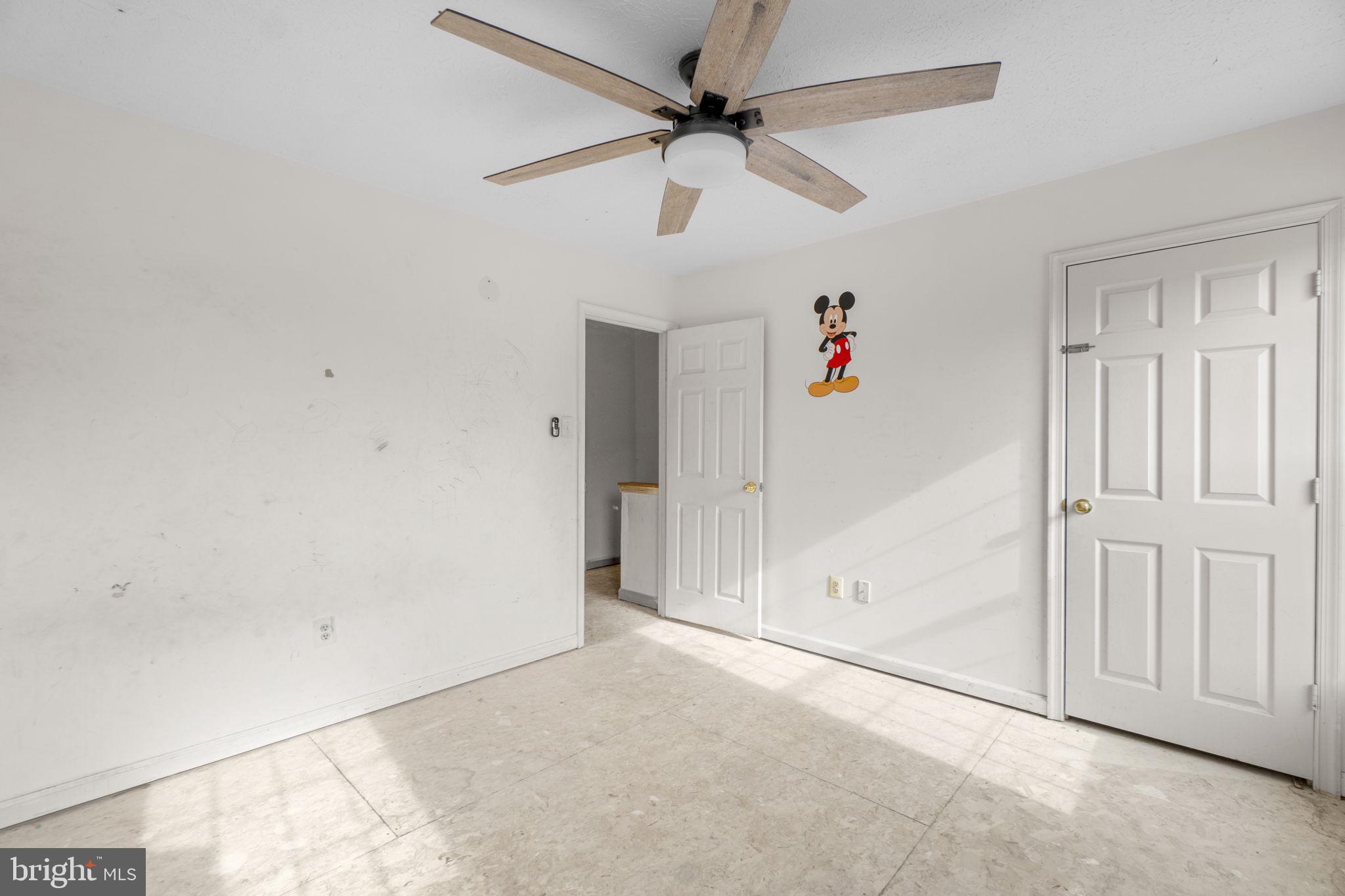 ROBIN MEADOWS - Residential