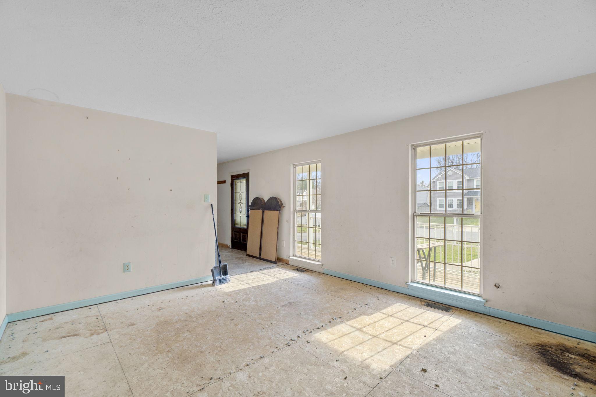 ROBIN MEADOWS - Residential