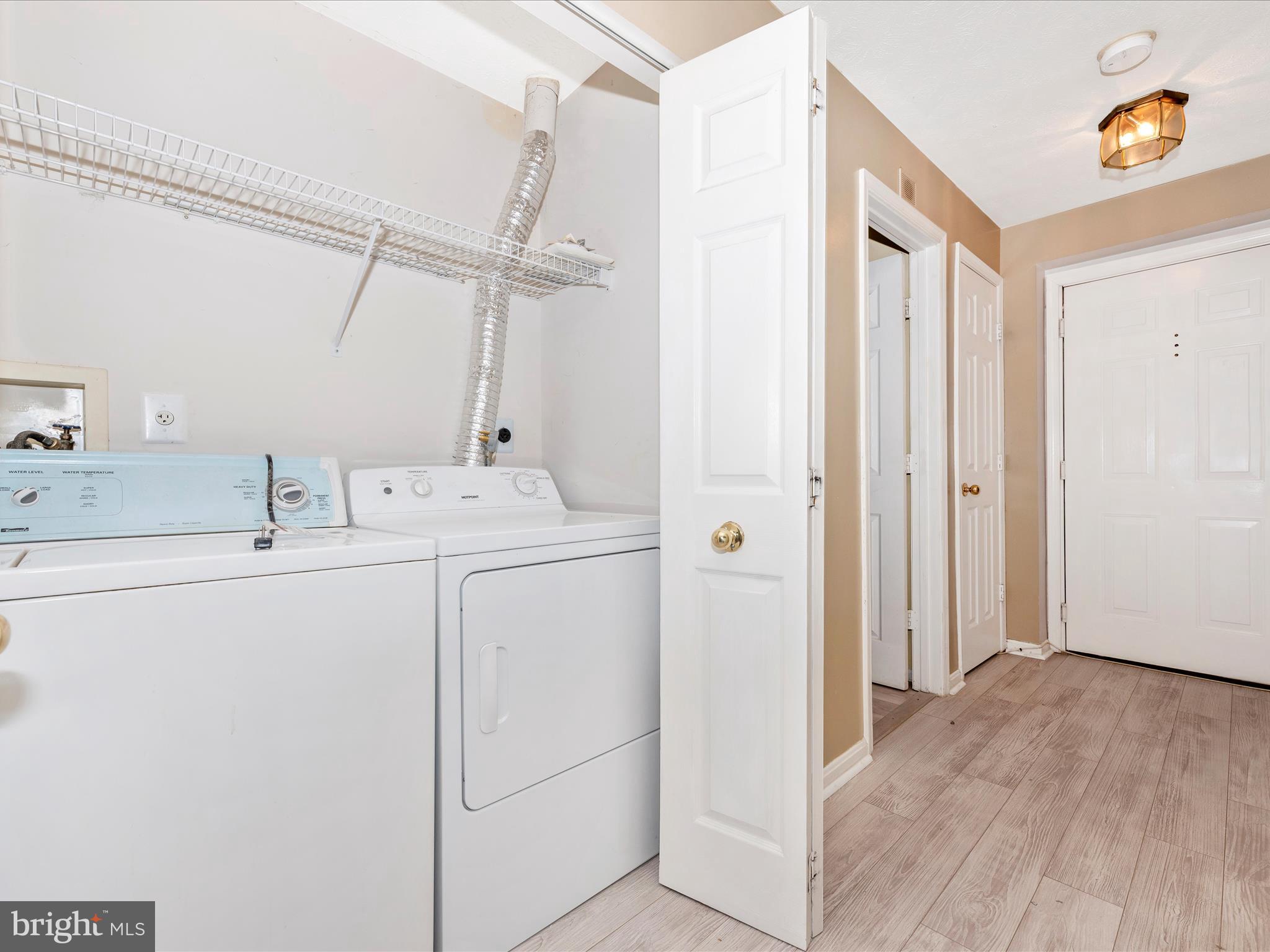 TIMBERGROVE - Residential