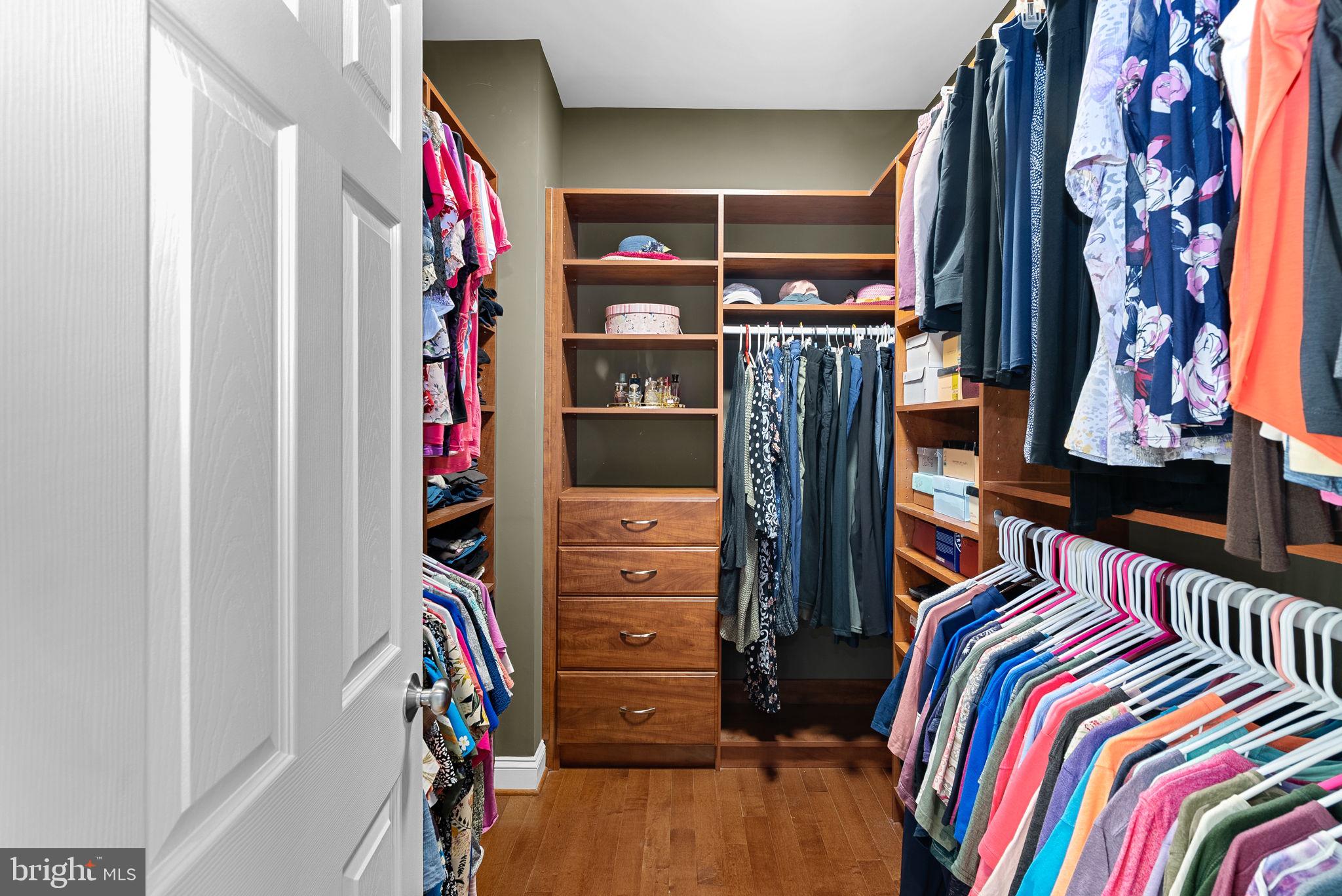 WATERFORD CREEK - Residential