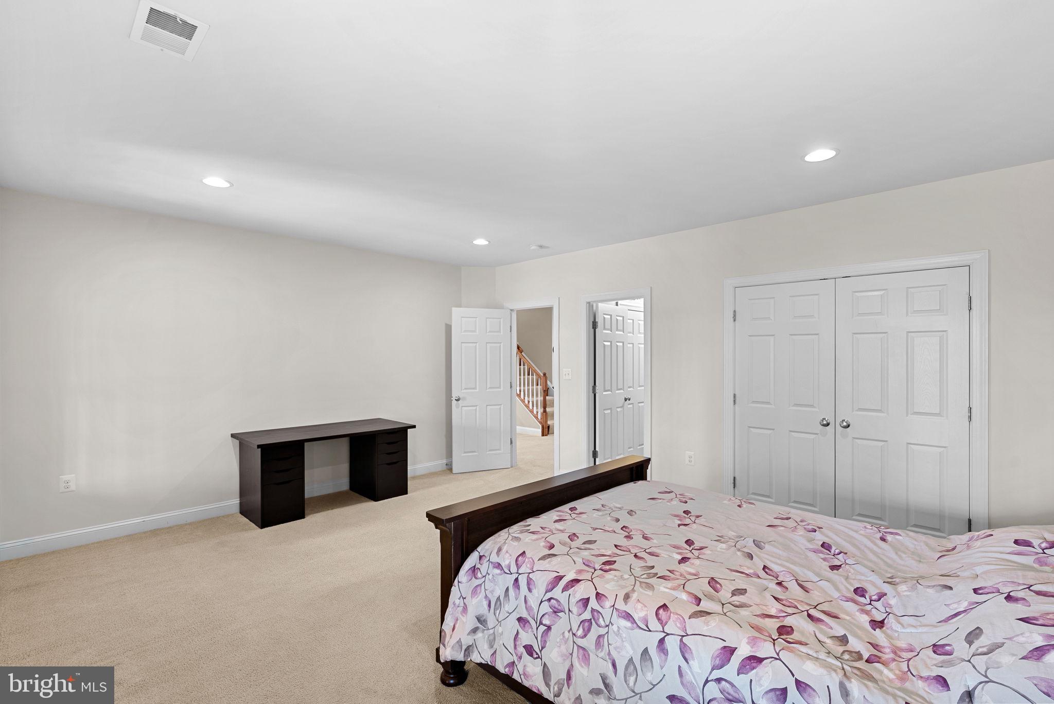 WATERFORD CREEK - Residential