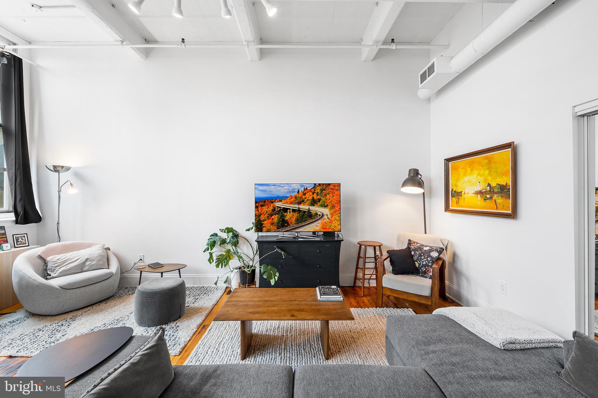 1238 CALLOWHILL STREET 202