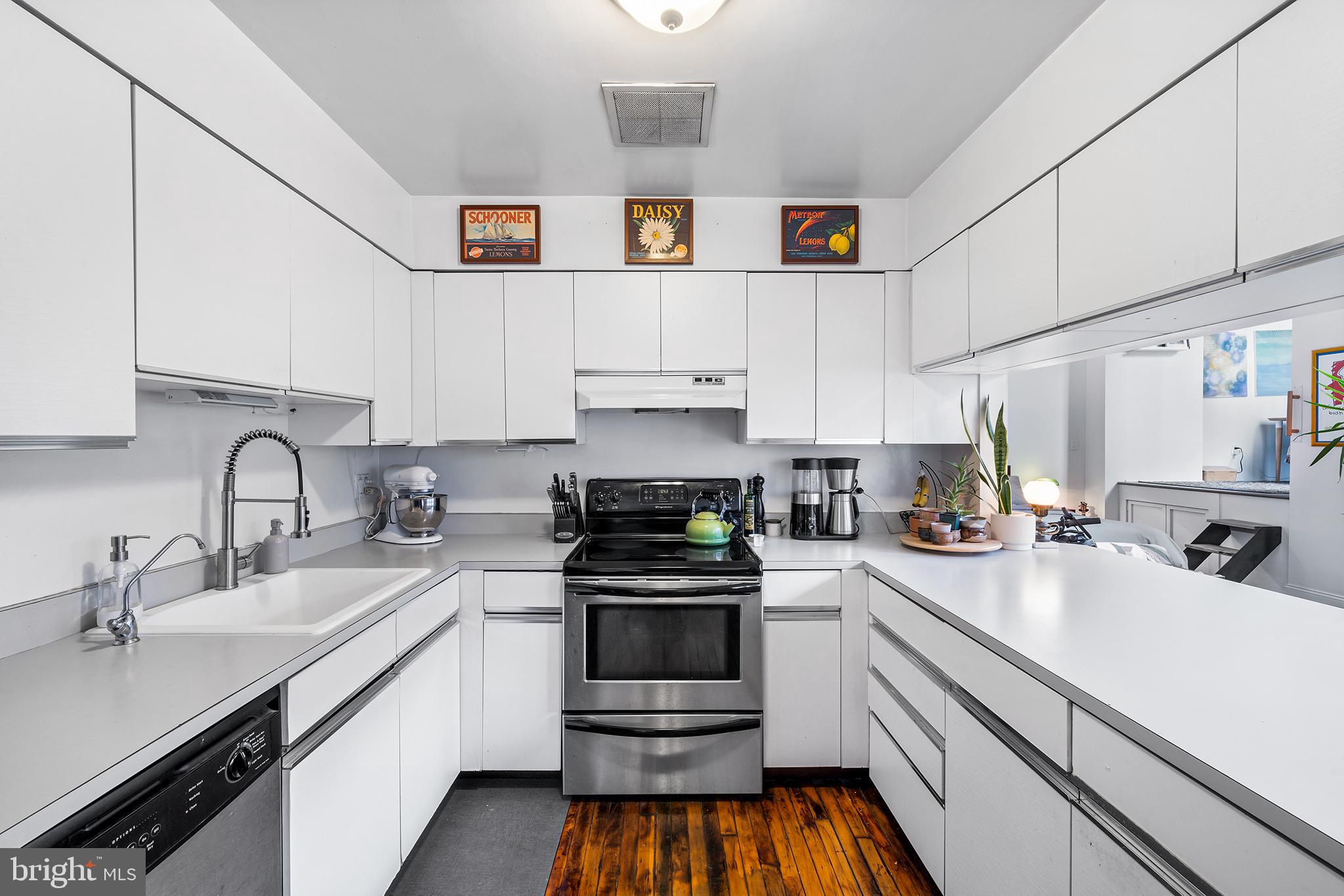 CALLOWHILL - Residential