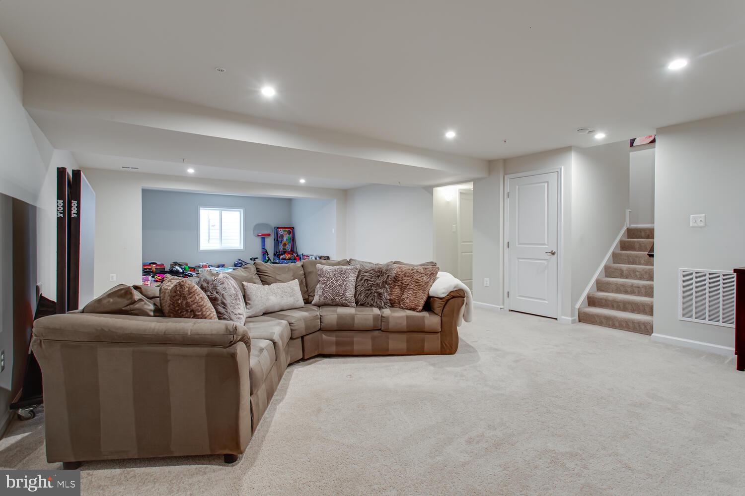 ST CHARLES SUB - FIELDSIDE - Residential