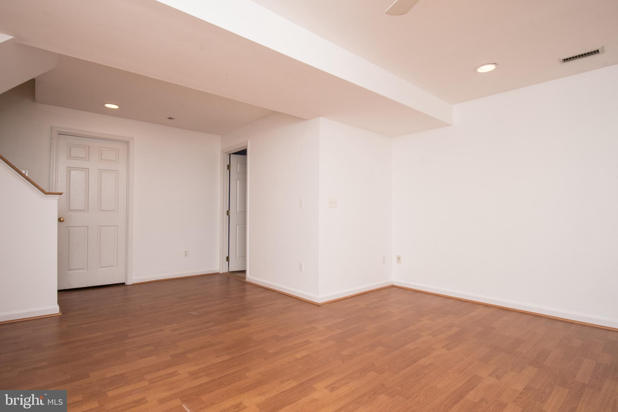 GREENHILL CROSSING - Residential