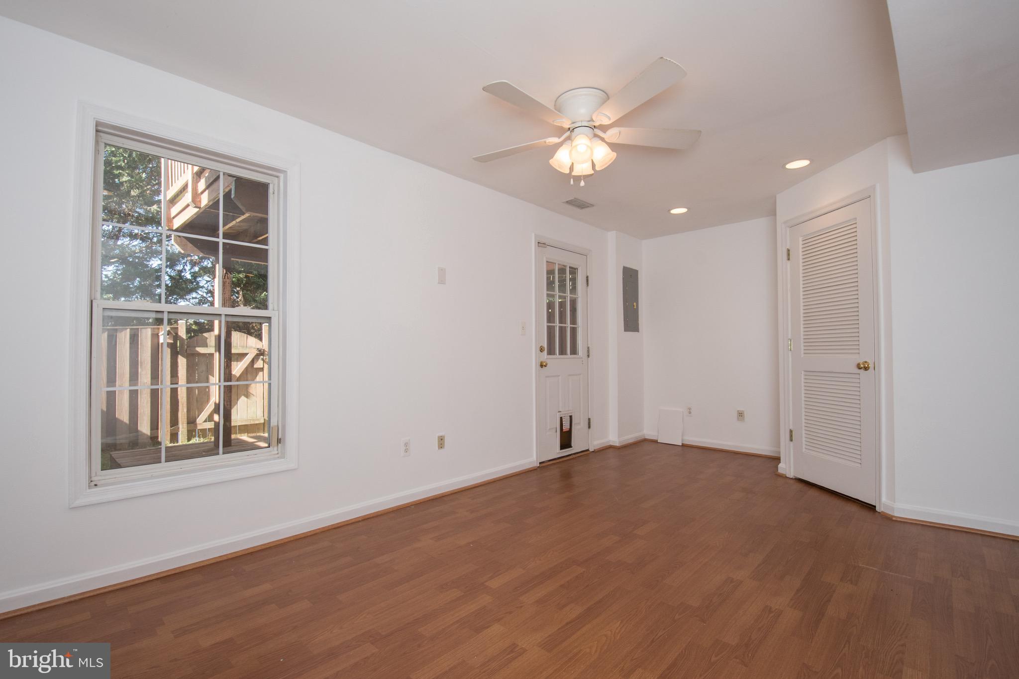 GREENHILL CROSSING - Residential