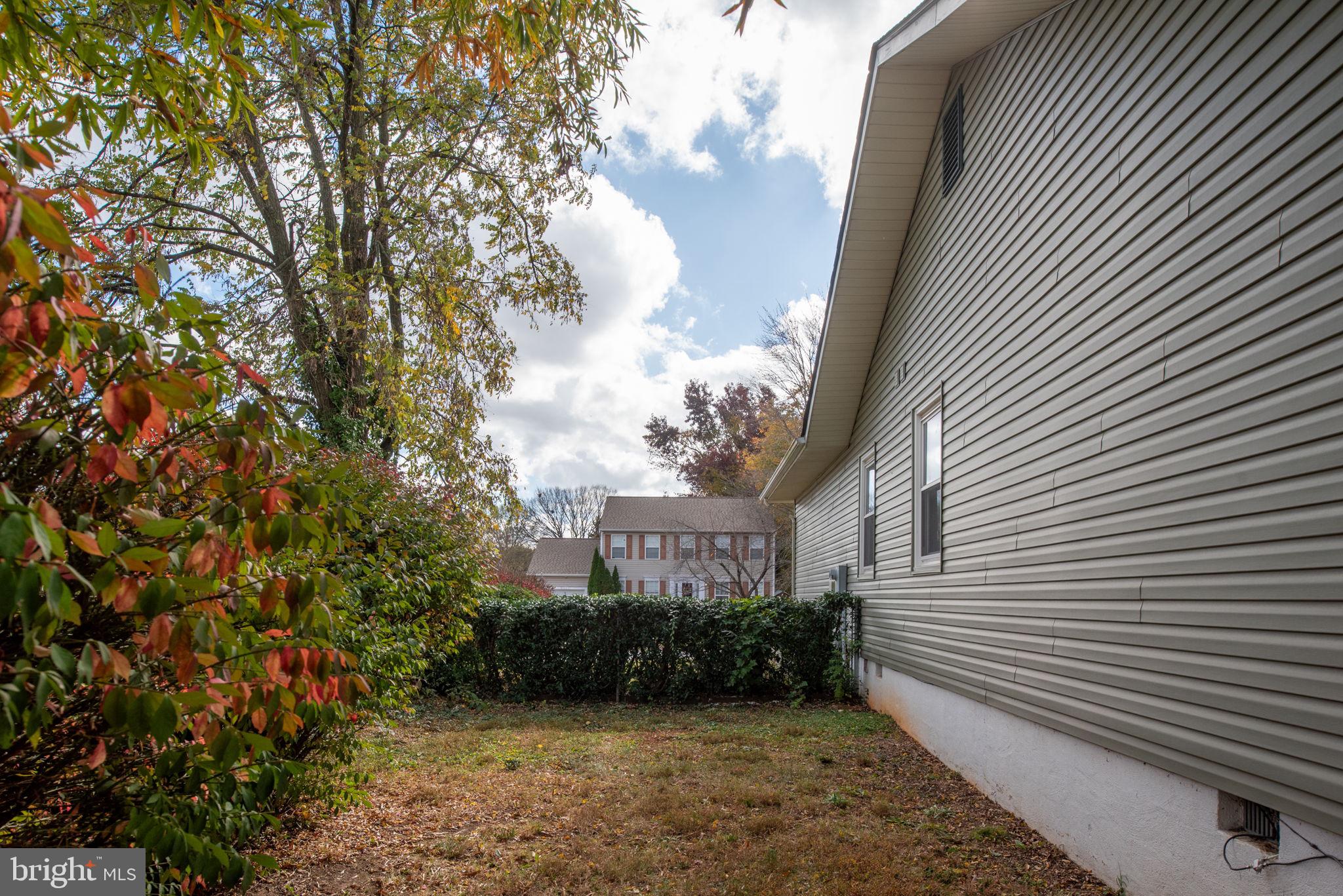 MAPLE GROVE - Residential