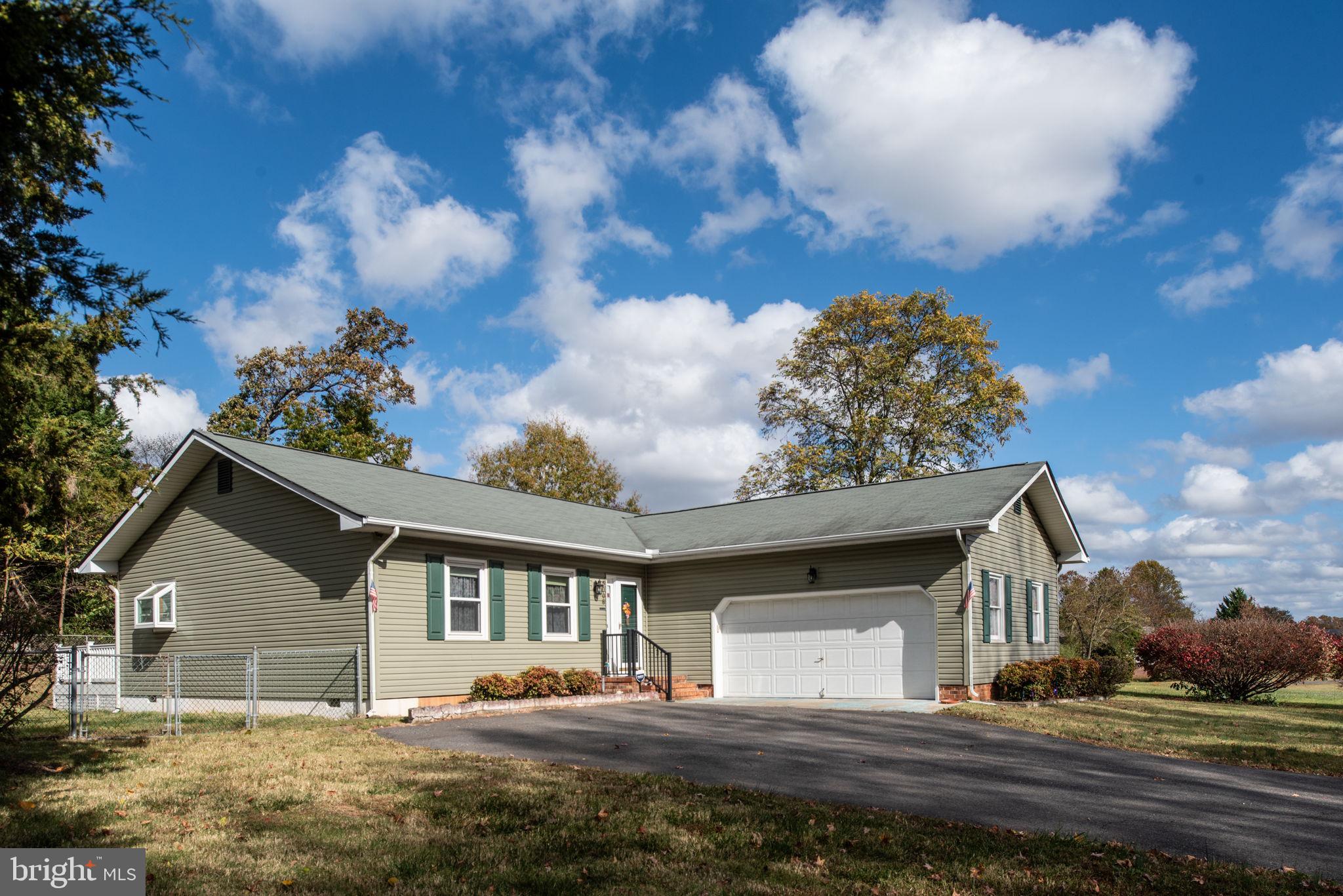 MAPLE GROVE - Residential