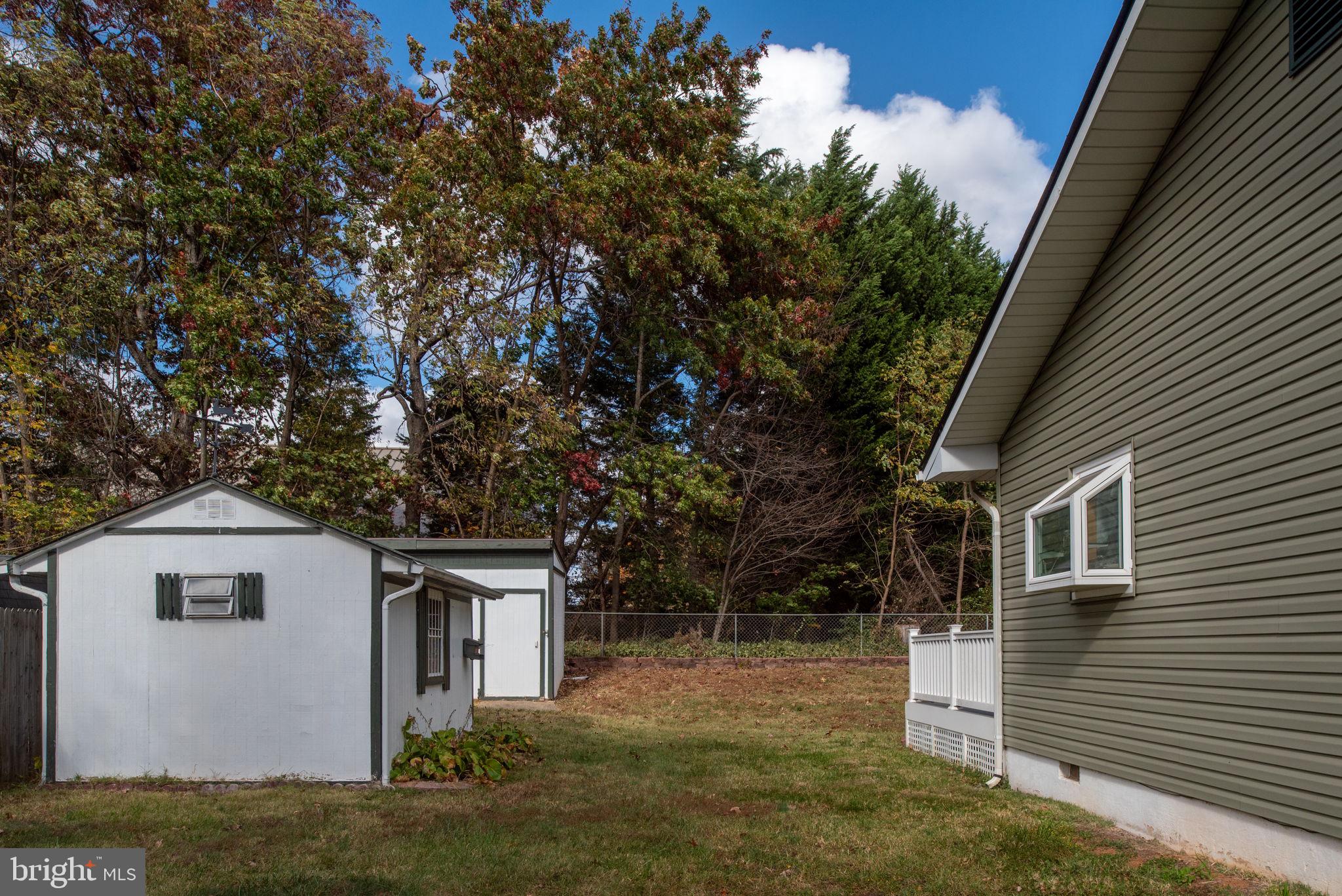 MAPLE GROVE - Residential