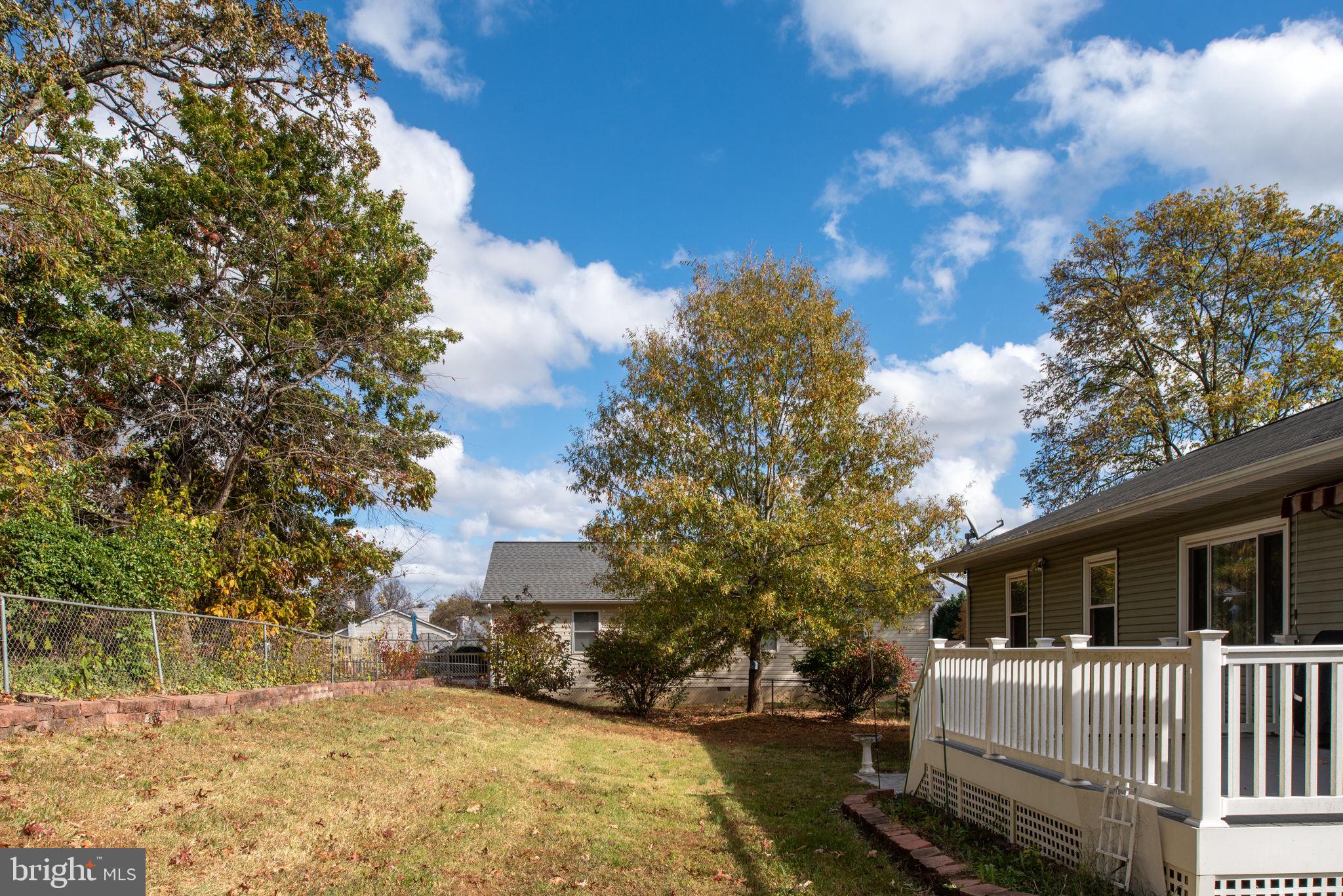 MAPLE GROVE - Residential