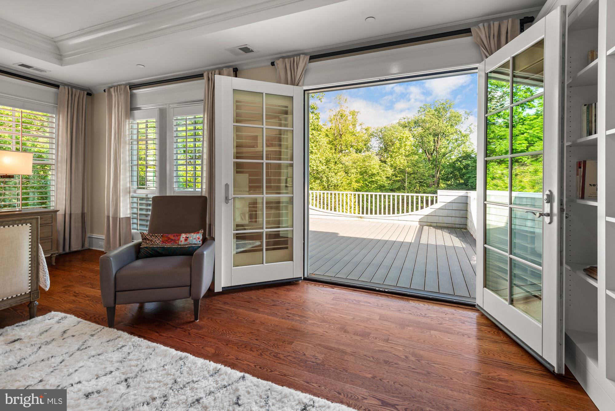 BRADLEY HILLS - Residential