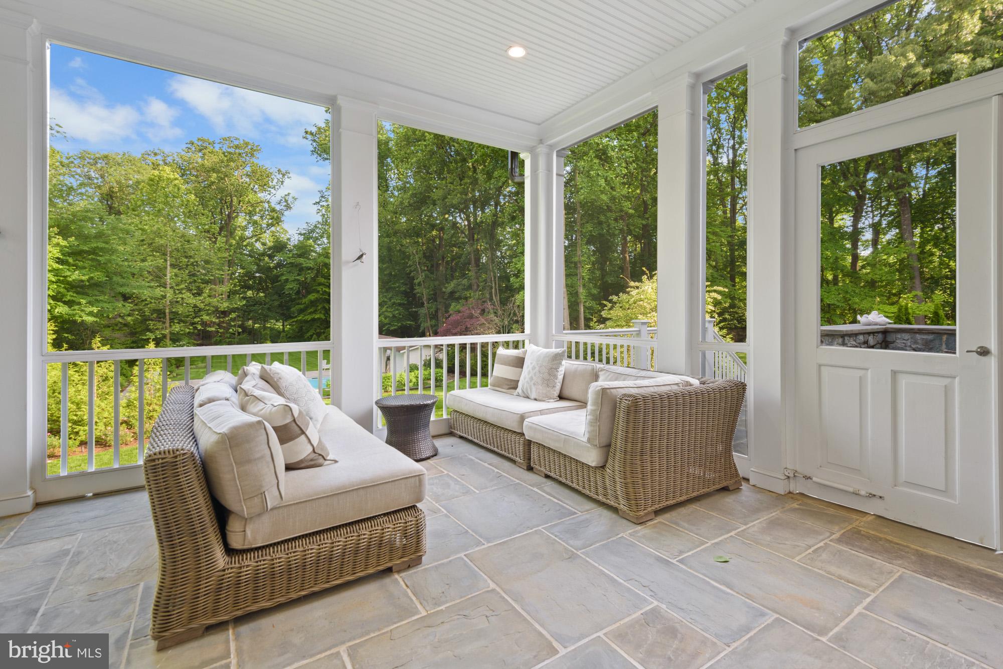 BRADLEY HILLS - Residential