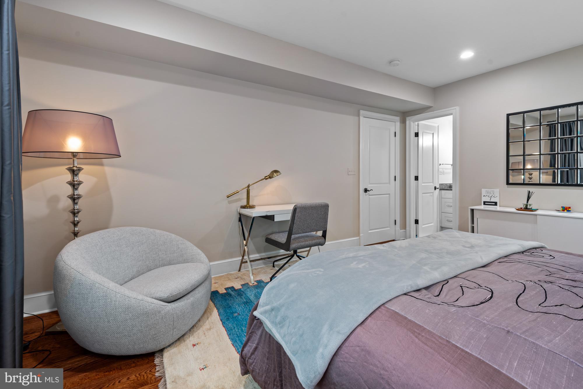 BRADLEY HILLS - Residential