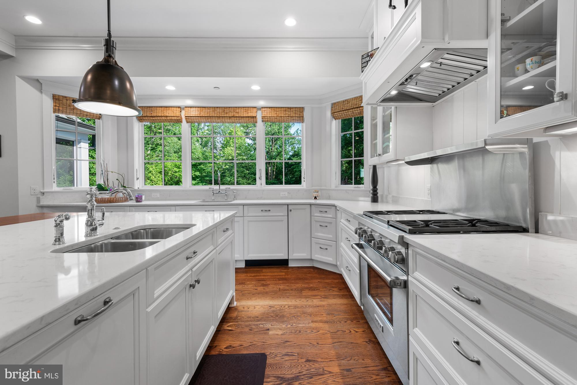 BRADLEY HILLS - Residential