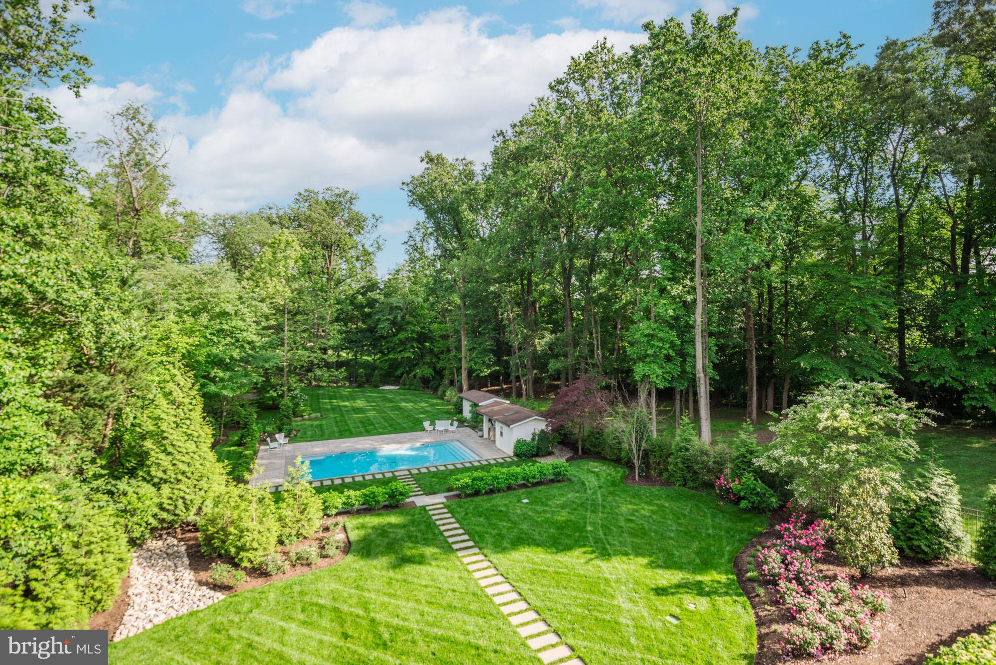 BRADLEY HILLS - Residential