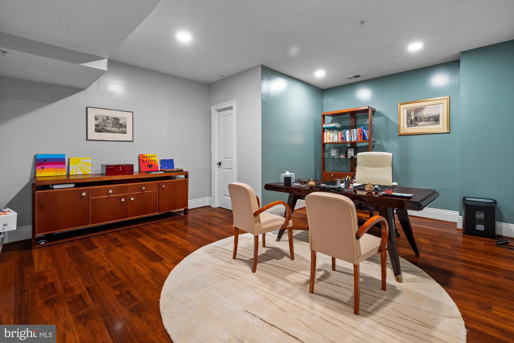 BRADLEY HILLS - Residential