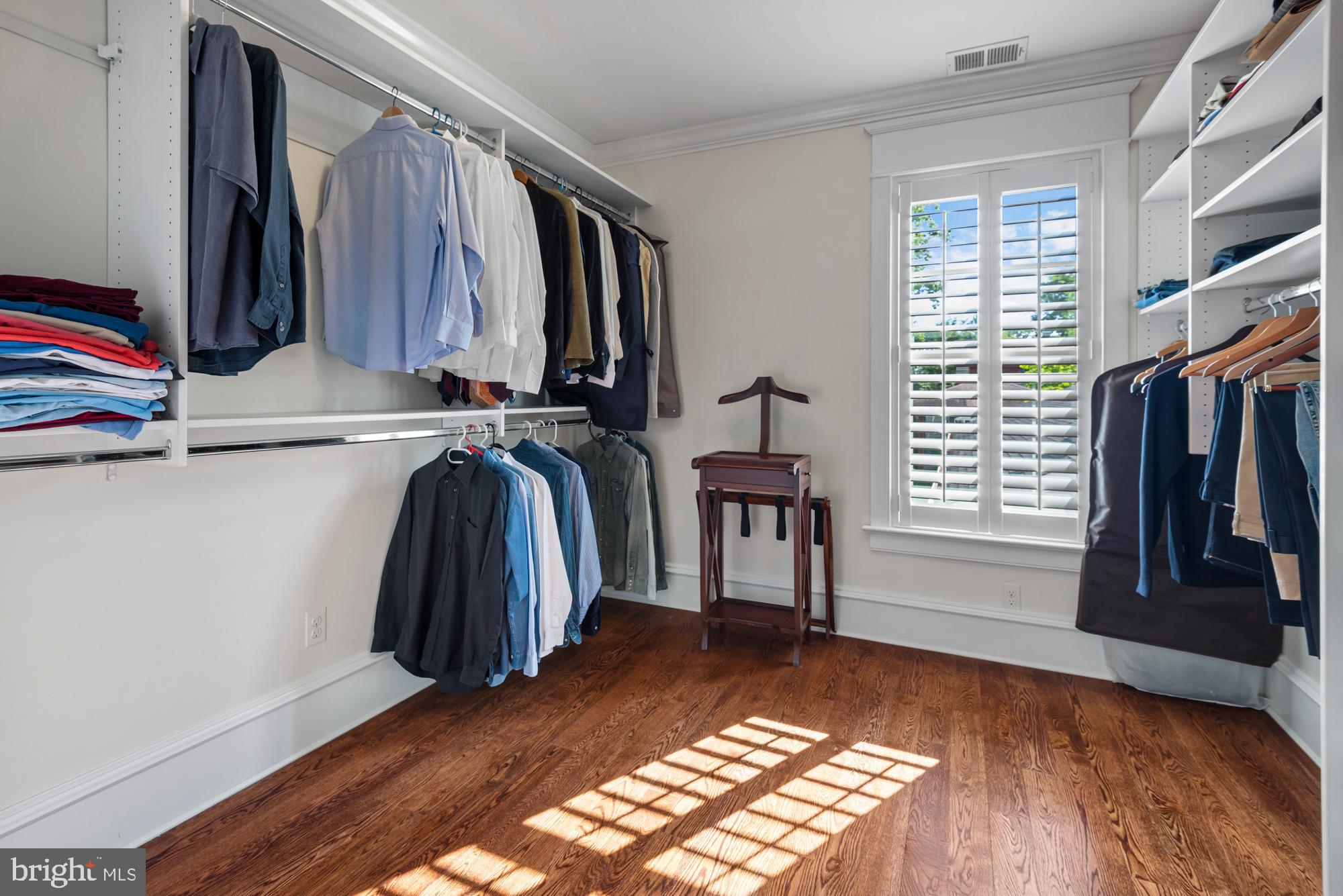 BRADLEY HILLS - Residential