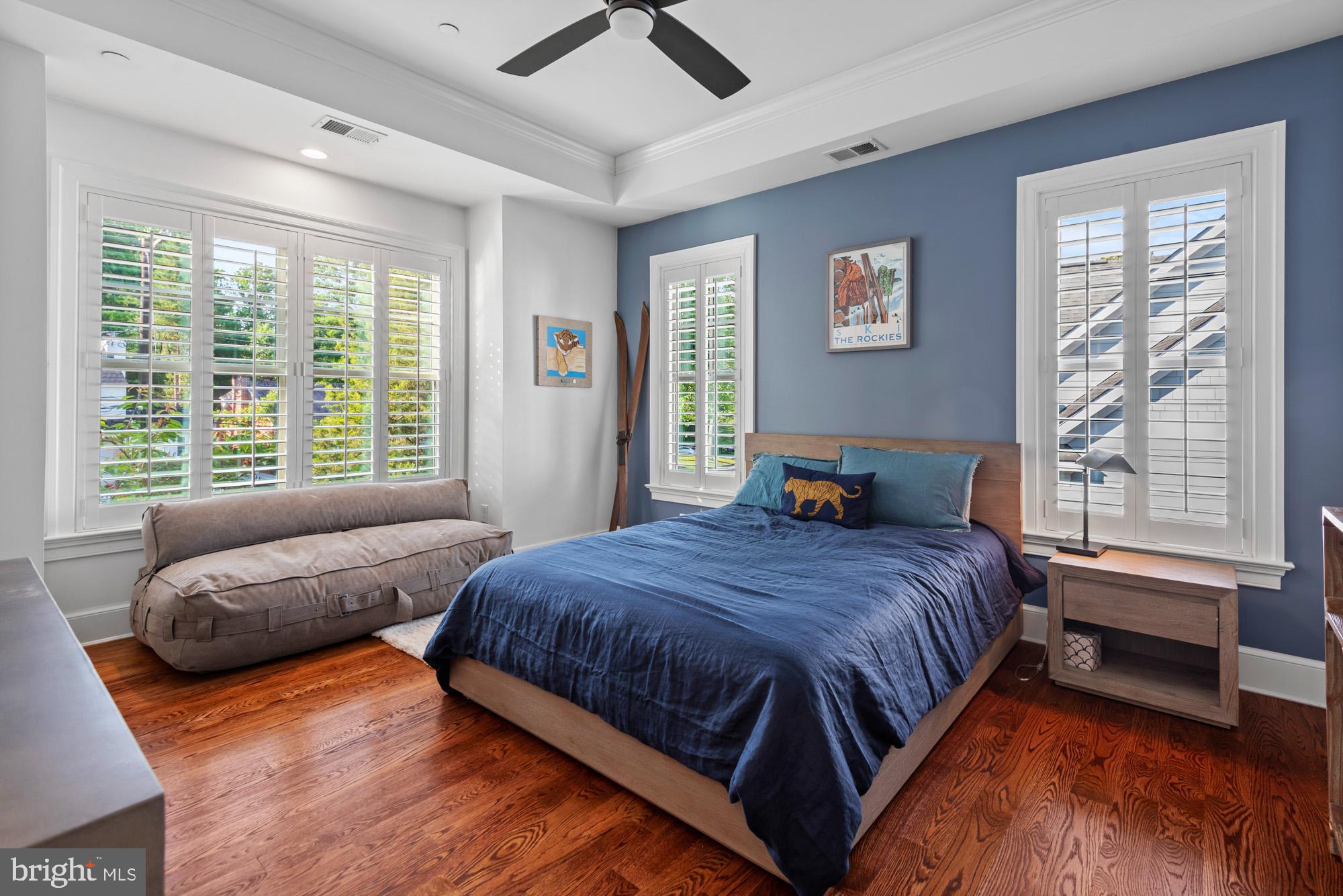 BRADLEY HILLS - Residential