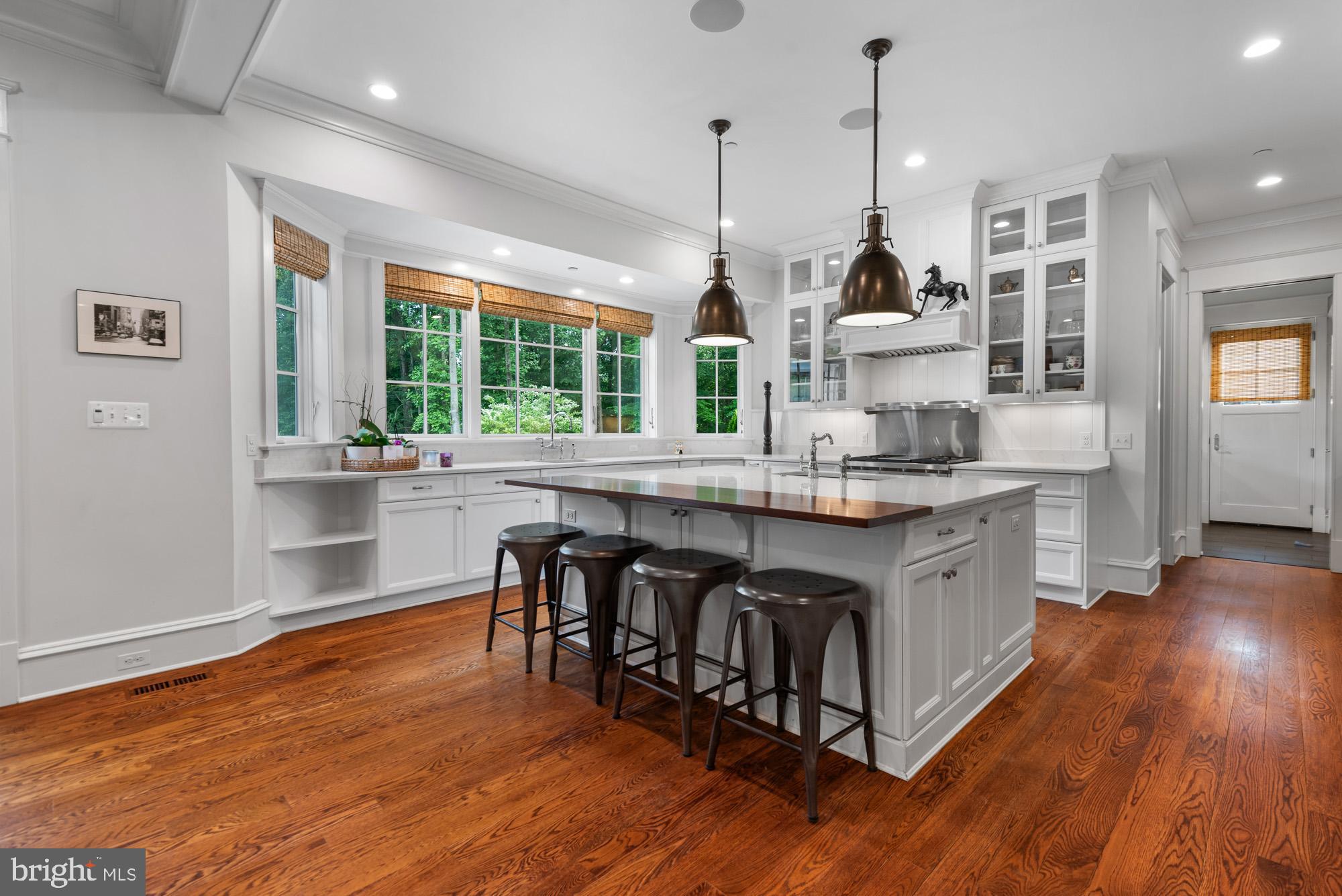 BRADLEY HILLS - Residential