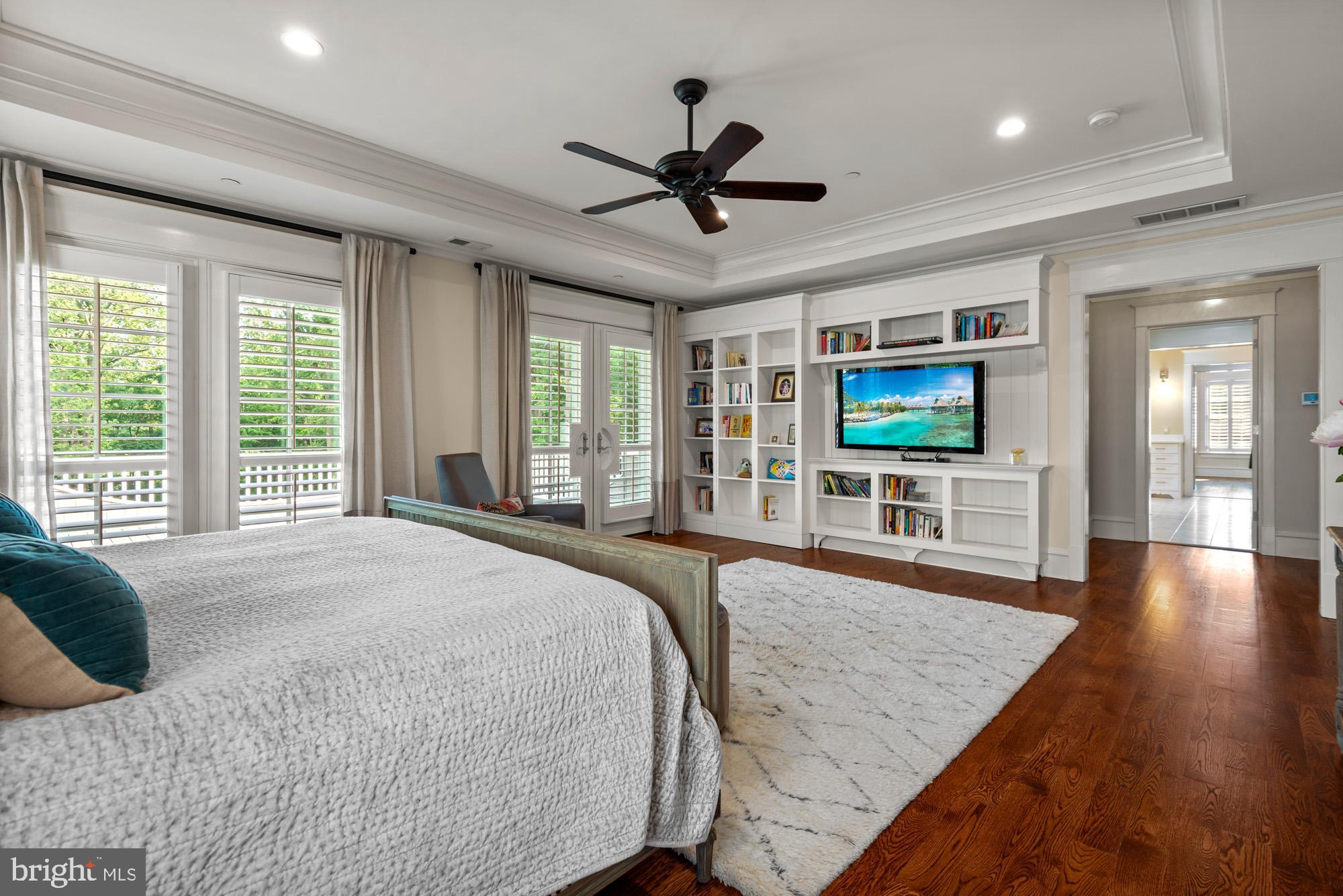 BRADLEY HILLS - Residential