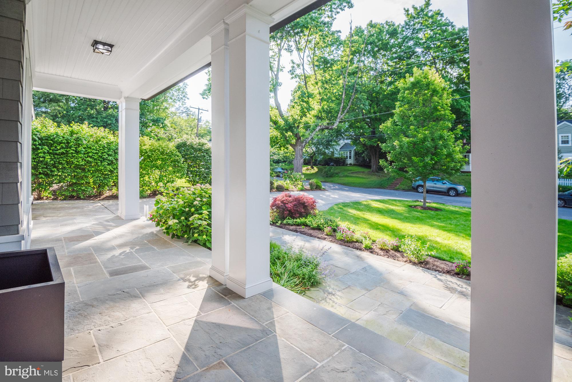 BRADLEY HILLS - Residential