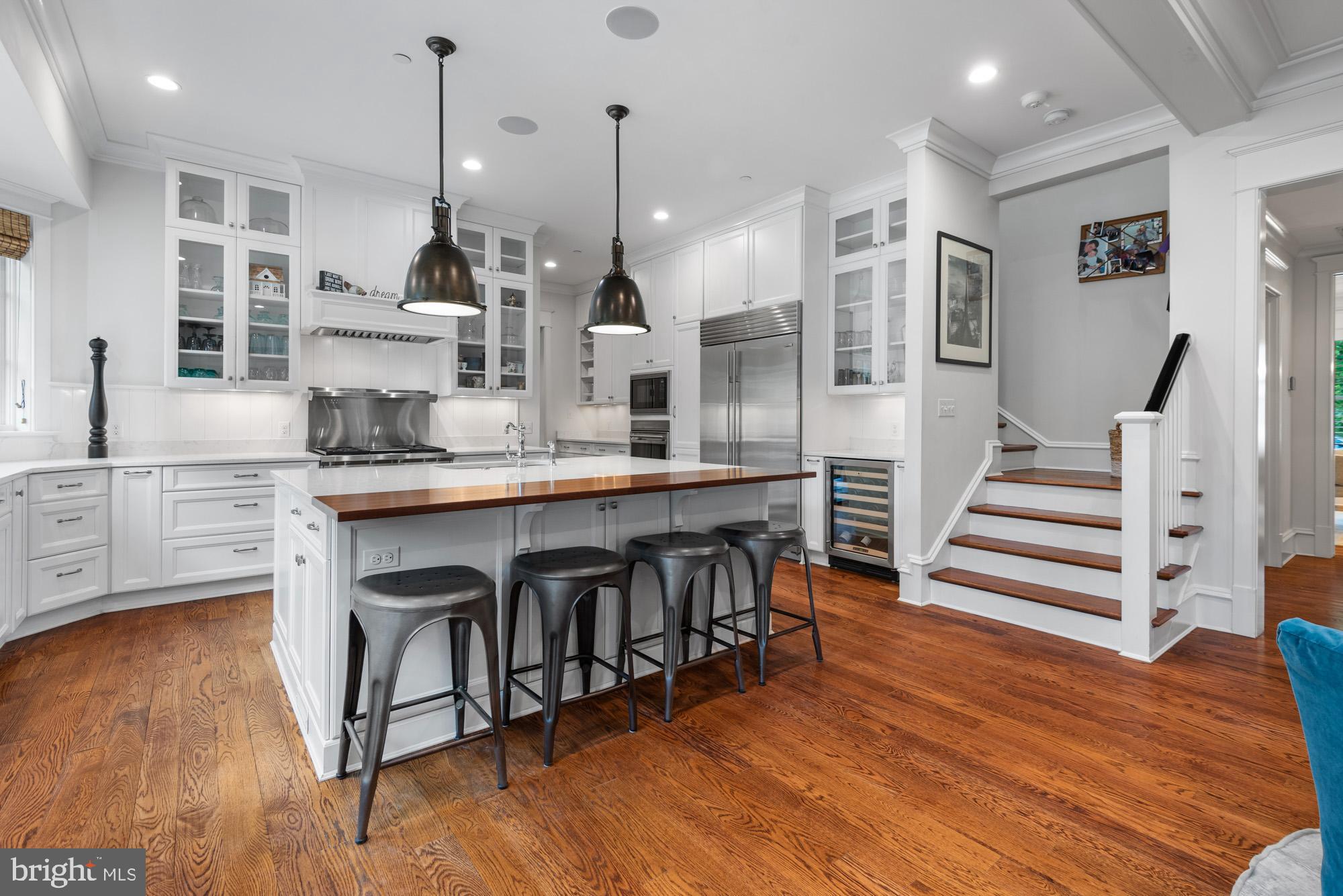 BRADLEY HILLS - Residential