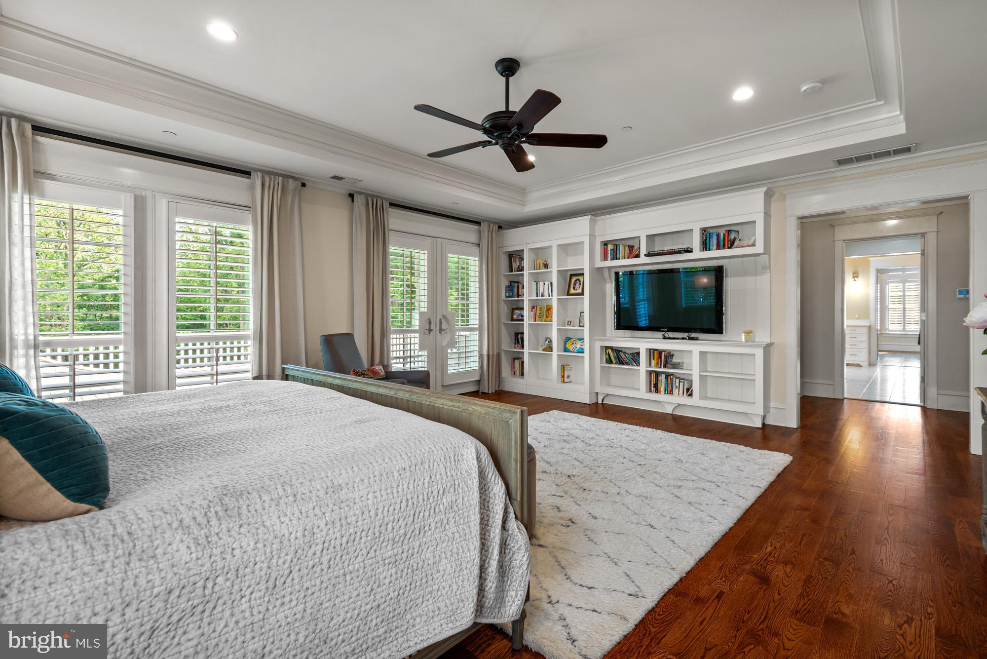 BRADLEY HILLS - Residential