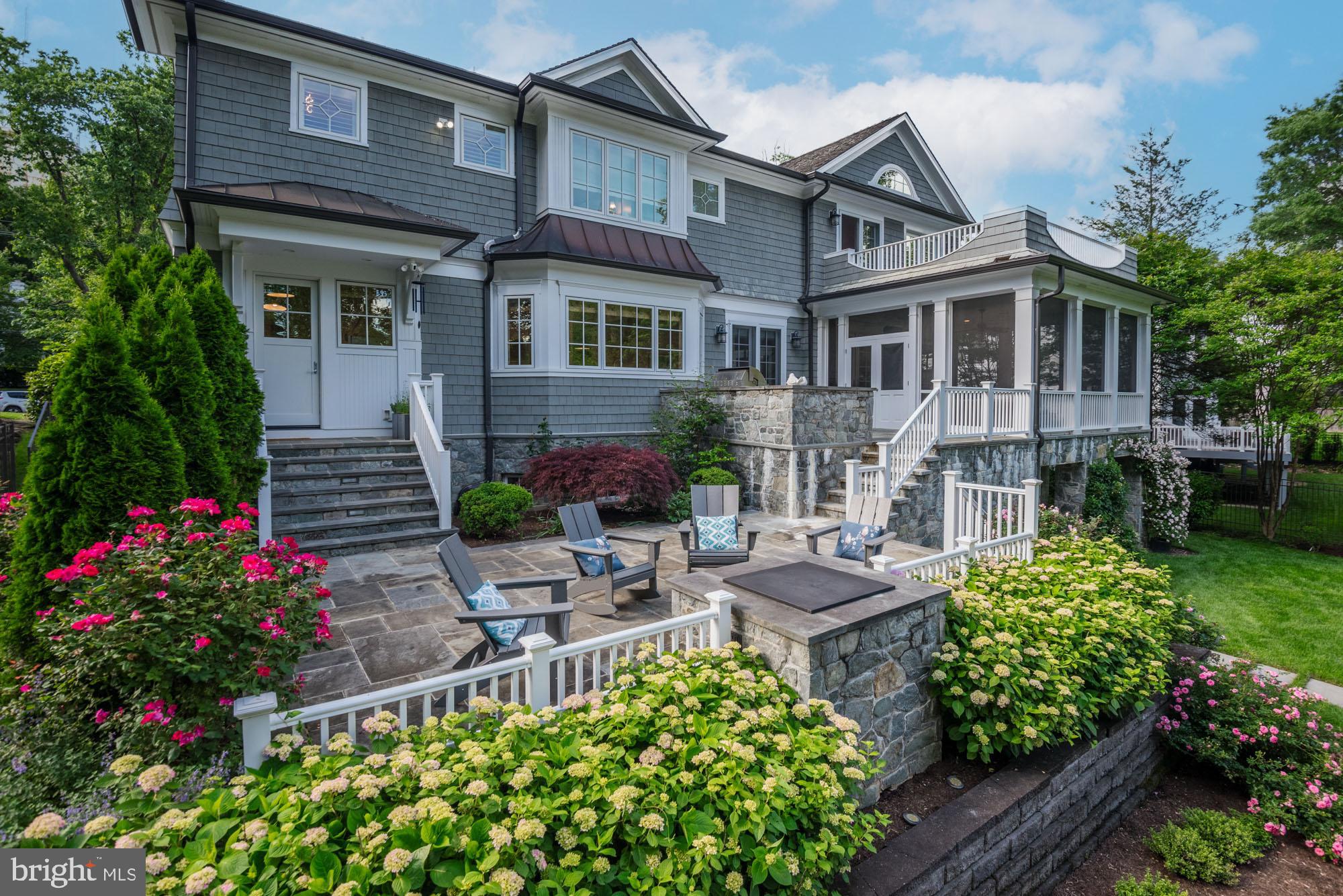 BRADLEY HILLS - Residential