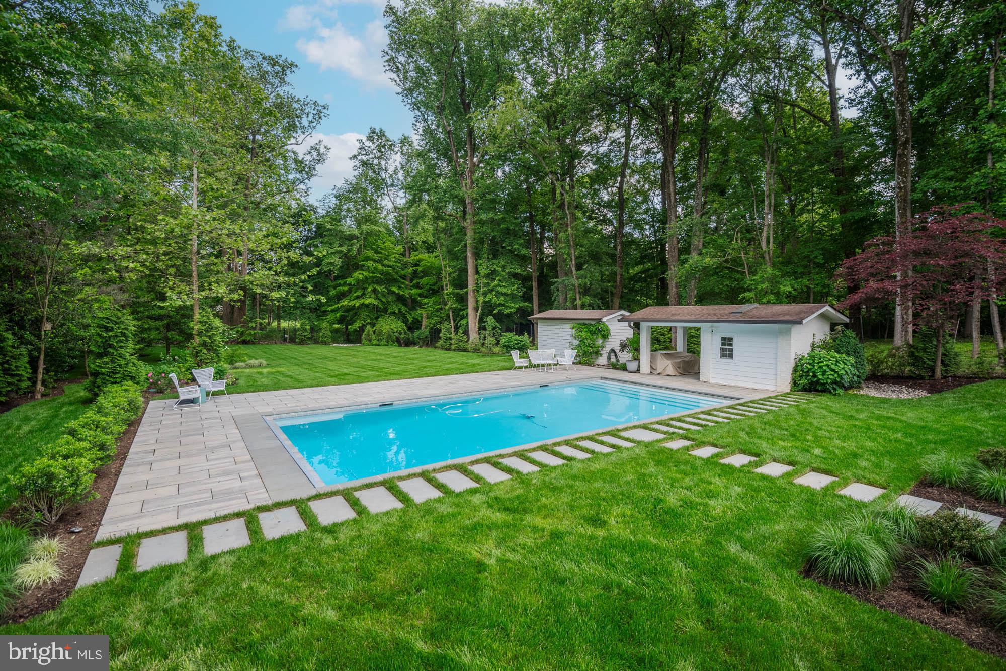 BRADLEY HILLS - Residential