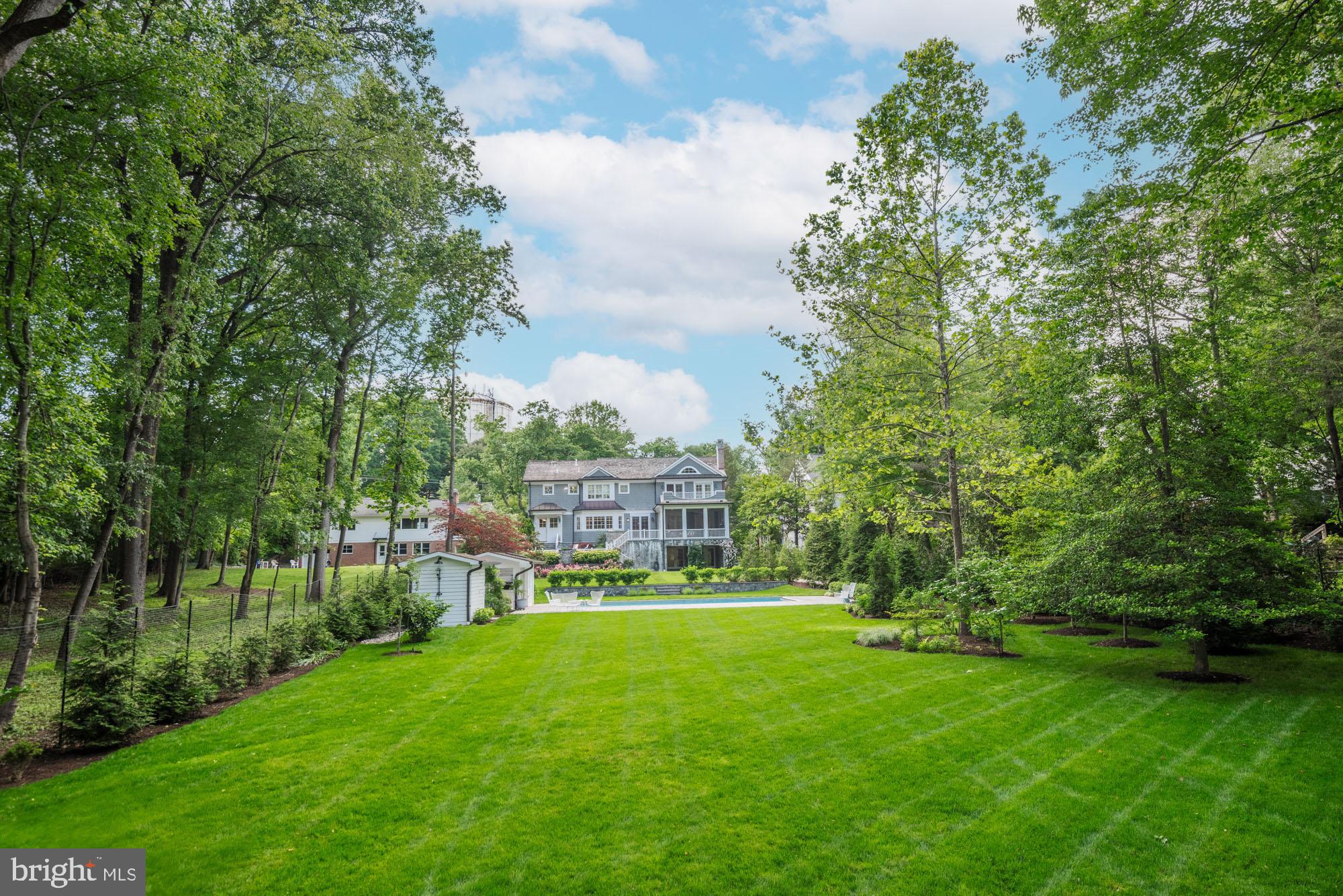 BRADLEY HILLS - Residential