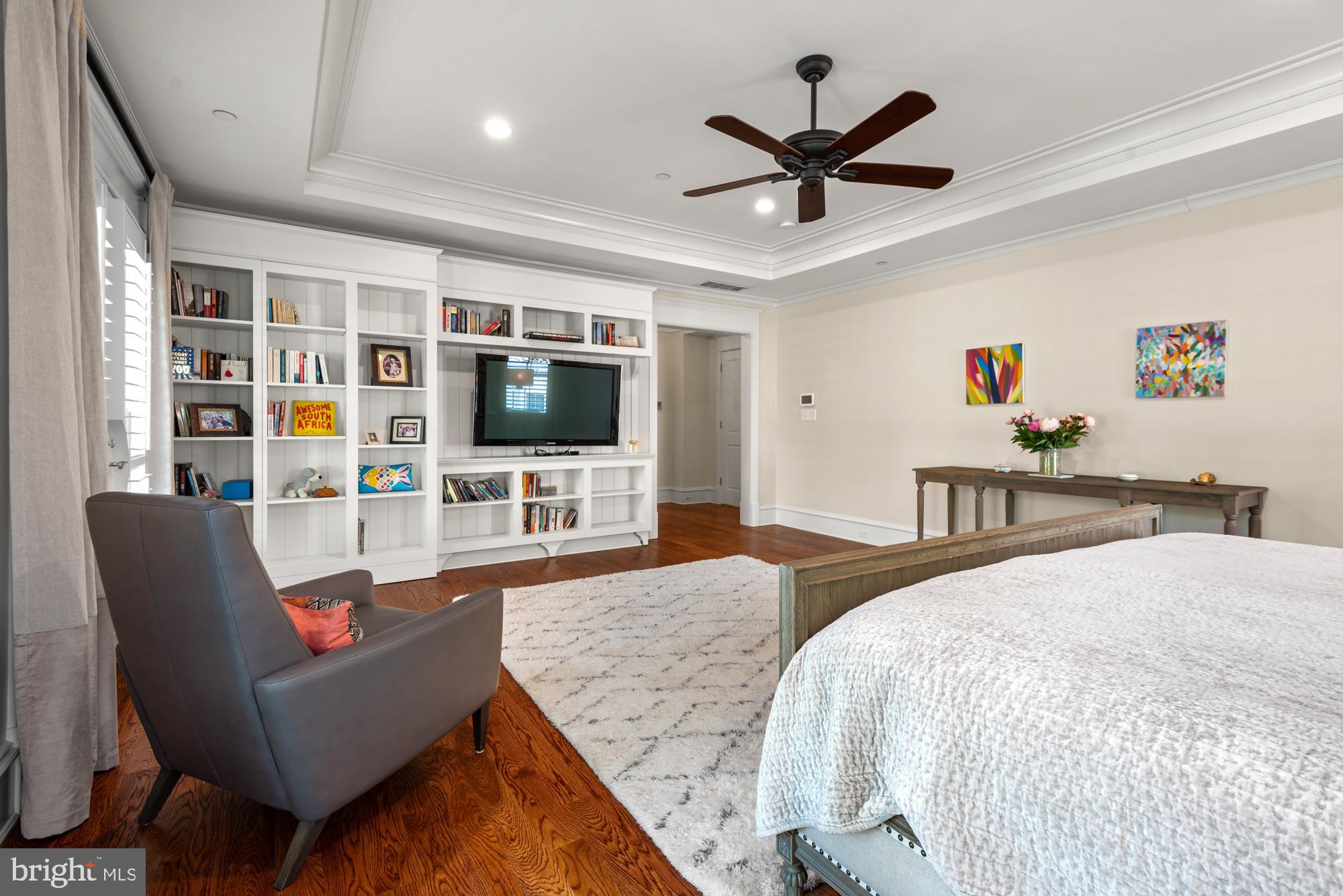 BRADLEY HILLS - Residential