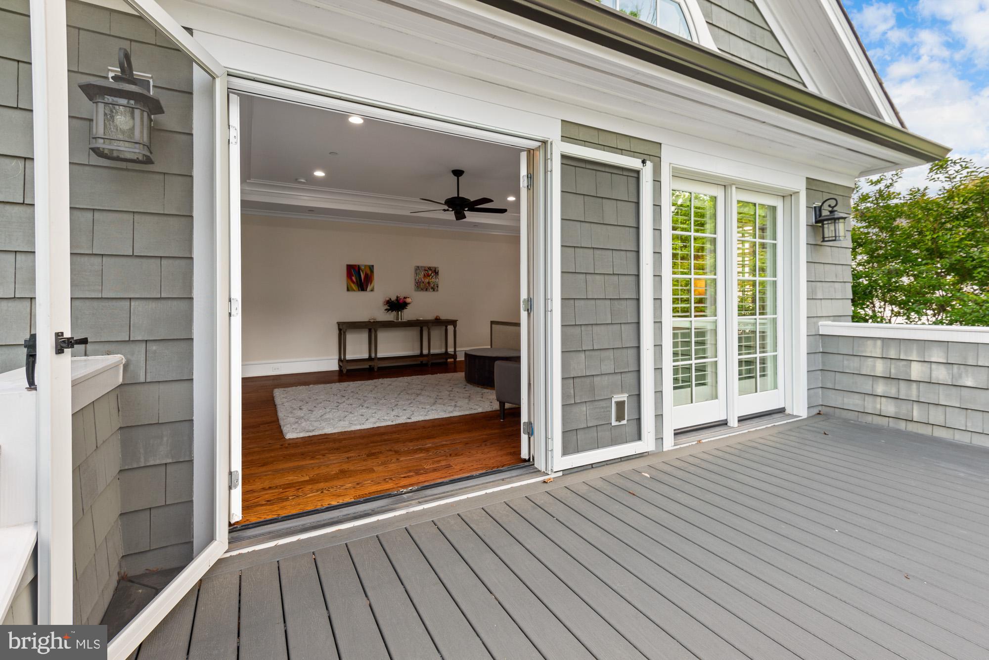 BRADLEY HILLS - Residential