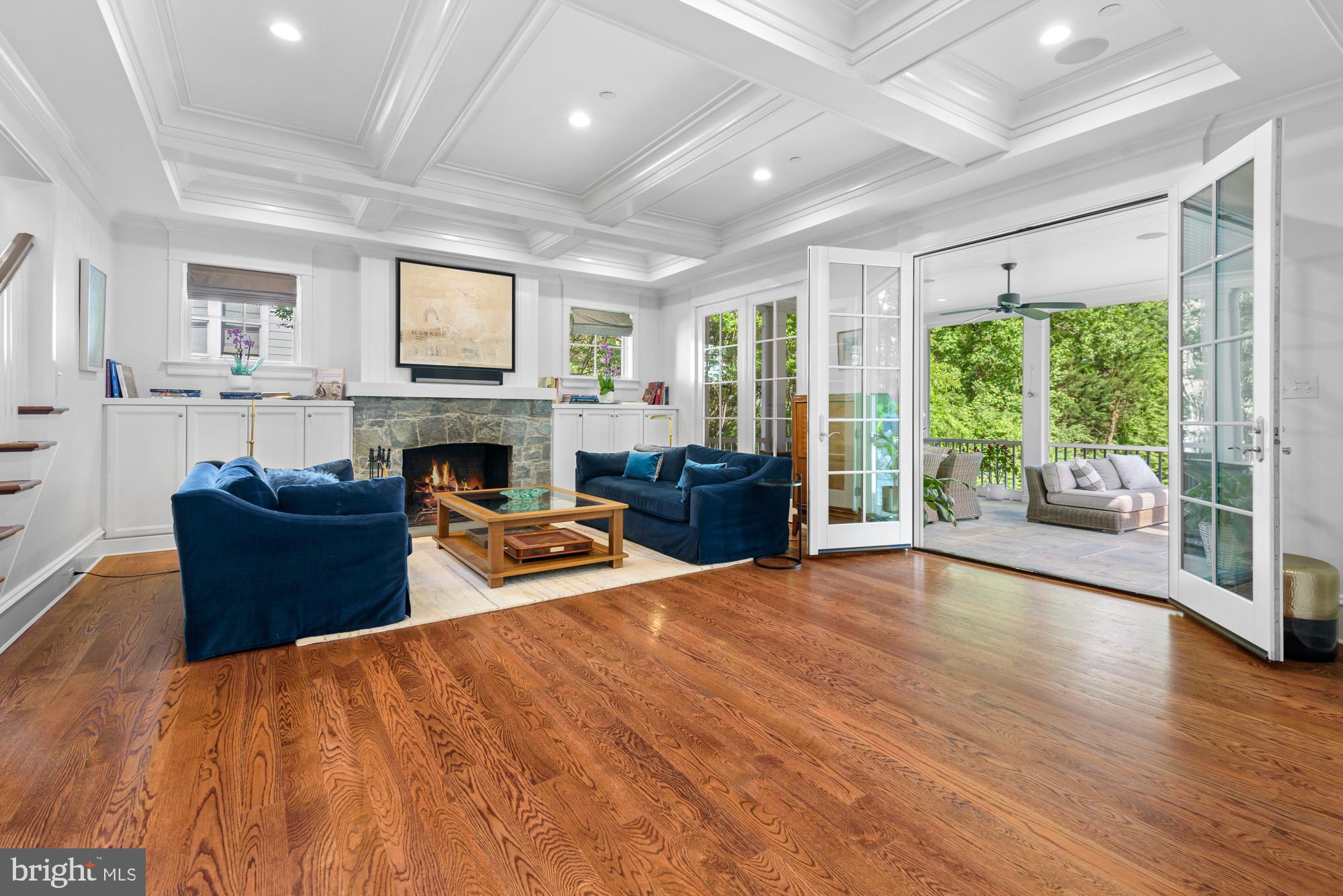 BRADLEY HILLS - Residential