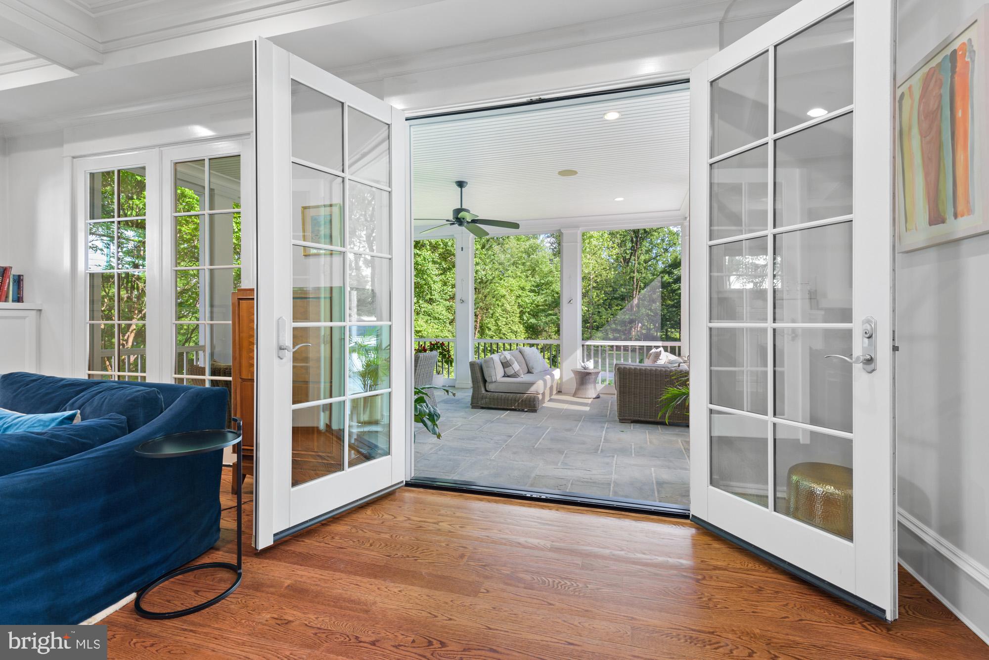 BRADLEY HILLS - Residential