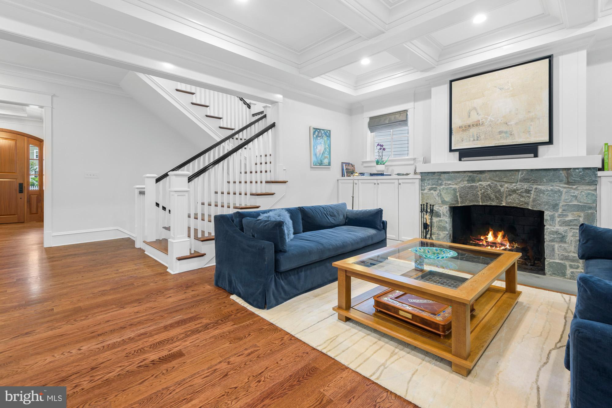 BRADLEY HILLS - Residential