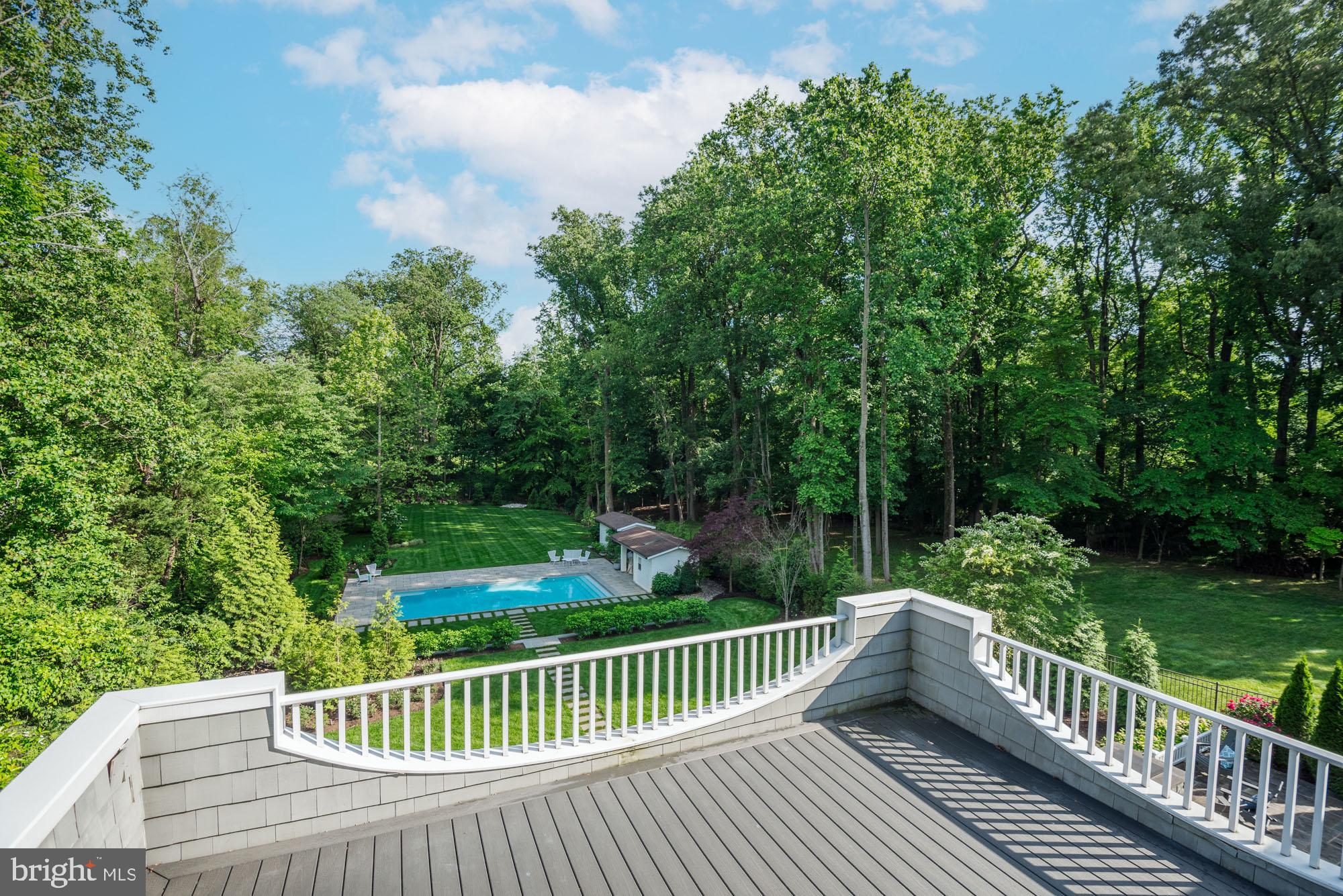 BRADLEY HILLS - Residential