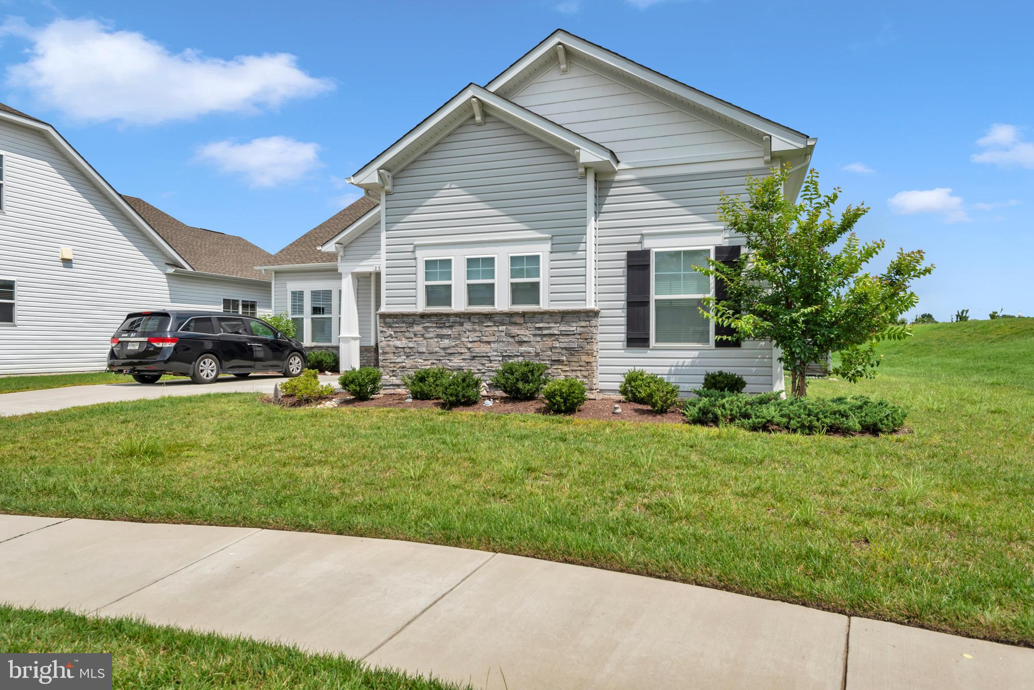 255 SAILCLOTH WAY