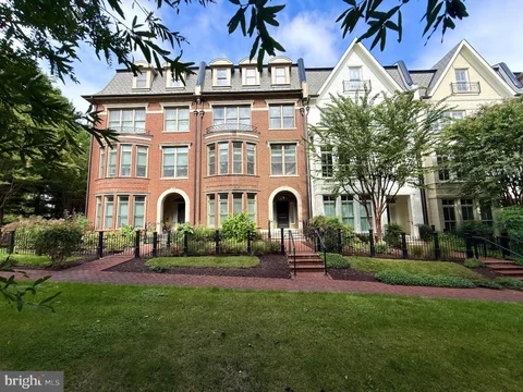10777 Symphony Park Drive, North Bethesda, MD 20852 - #: MDMC2257250